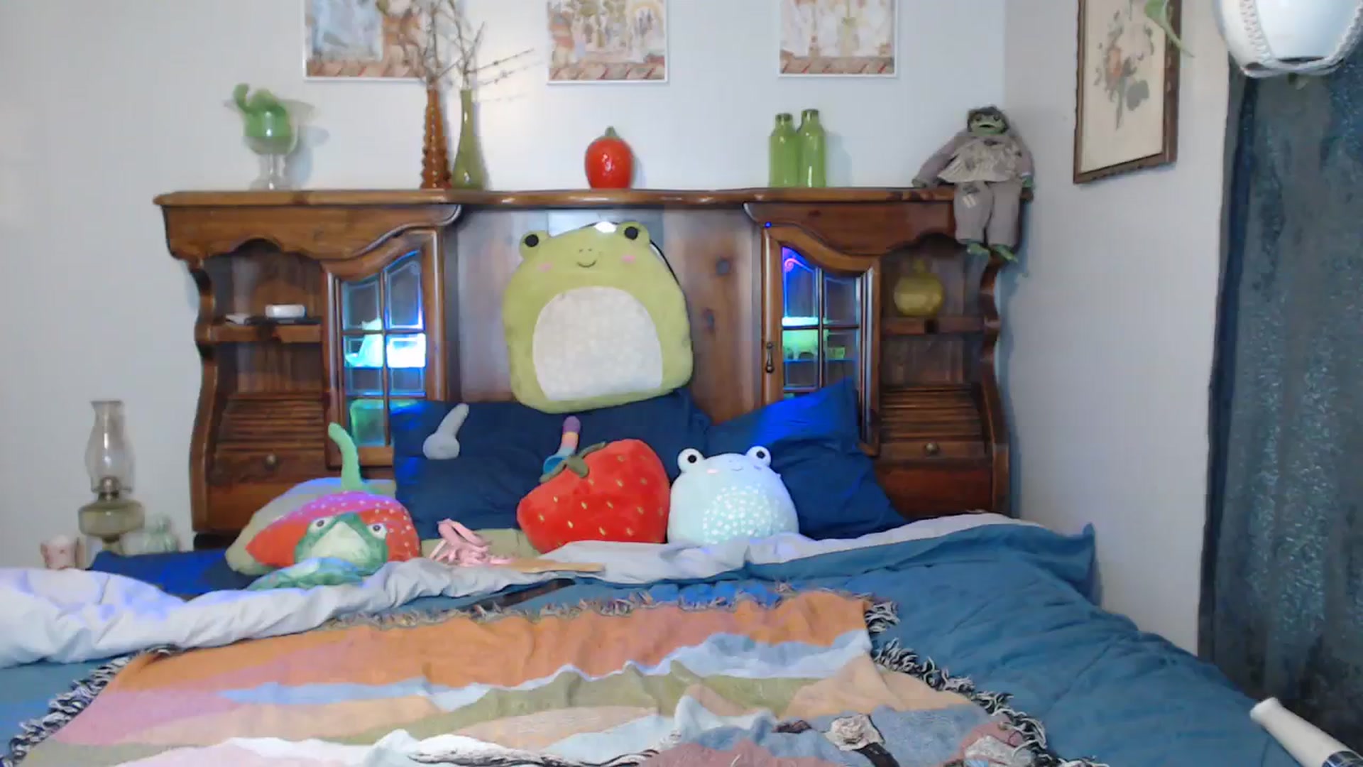 Gallery image thumbnail from fionafawn's myfreecams stream on, 02/26/2024, 22:27 image 7 of 20
