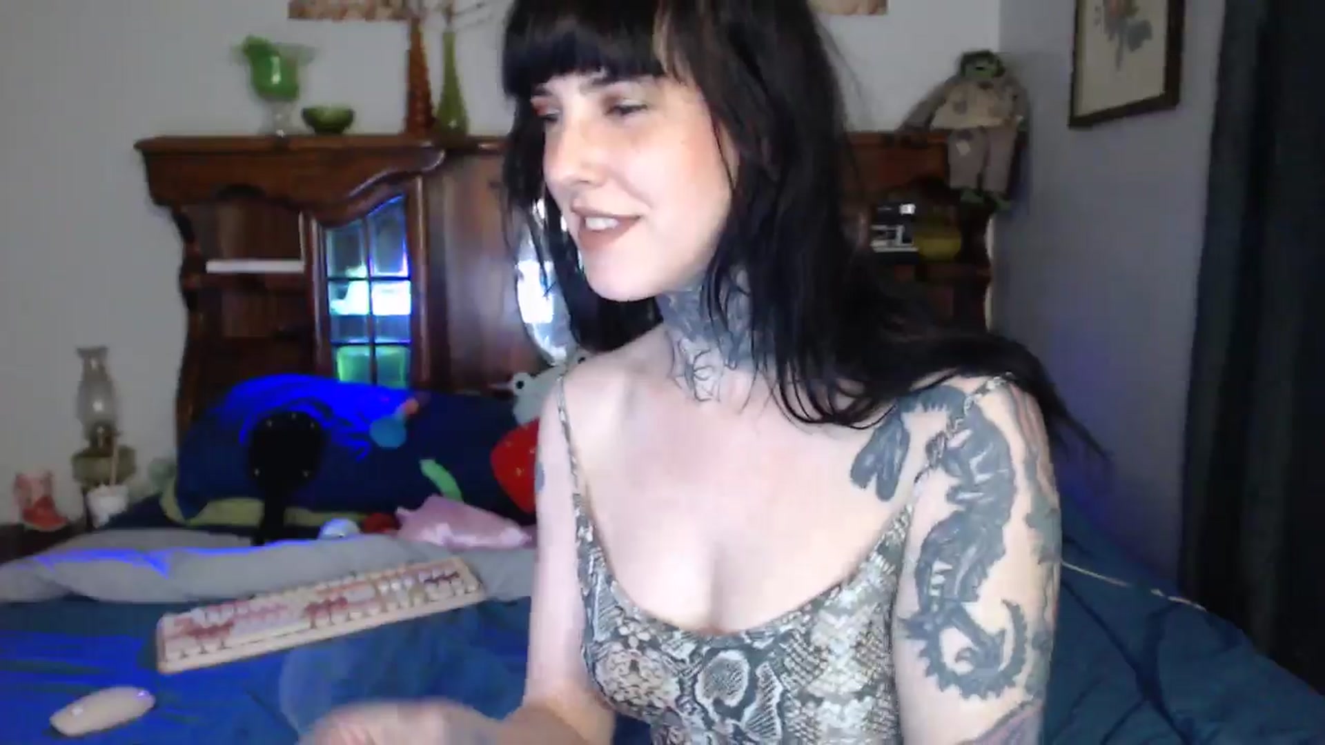 Gallery image thumbnail from fionafawn's myfreecams stream on, 05/07/2024, 02:45 image 20 of 20