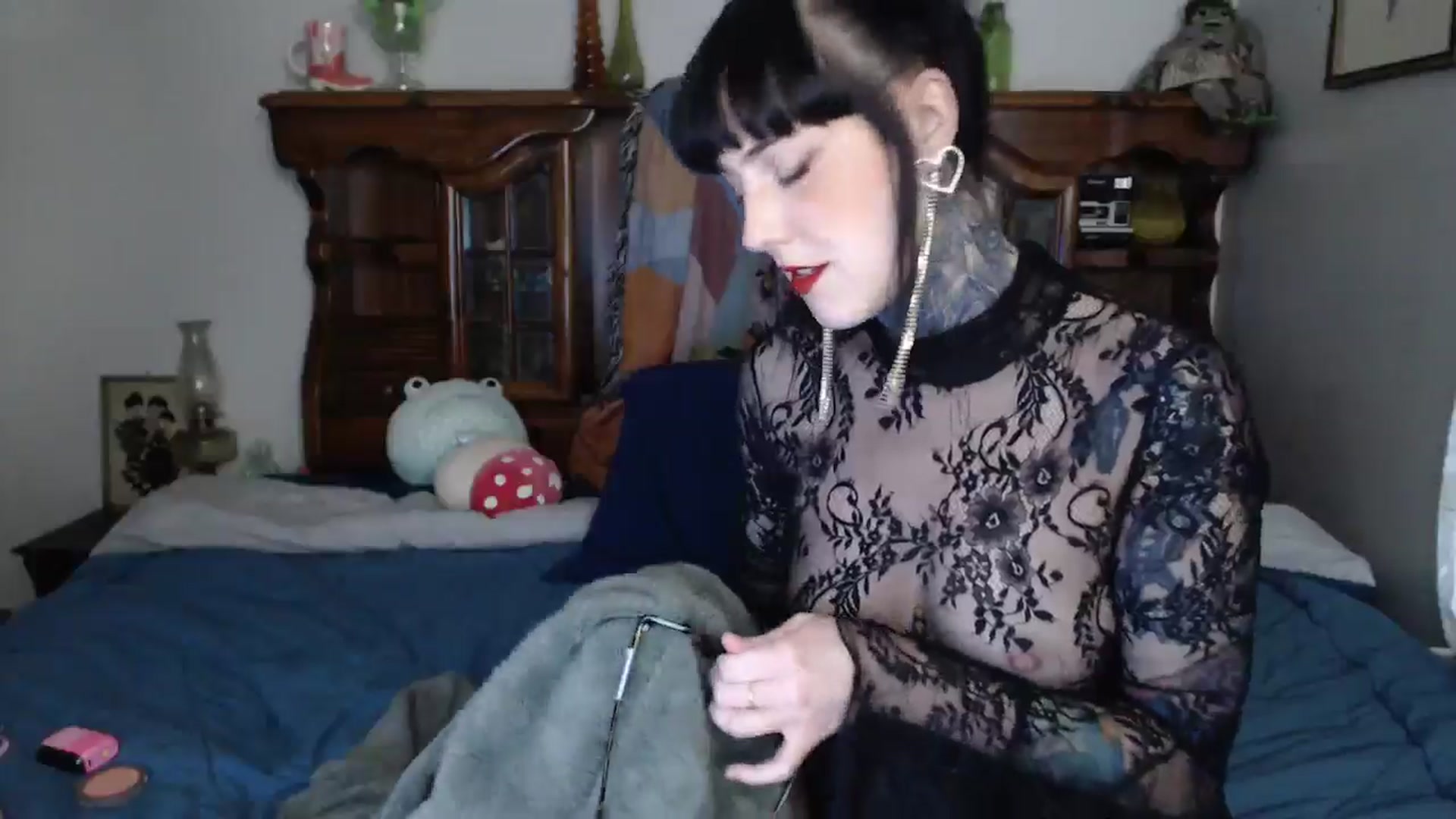 Gallery image thumbnail from fionafawn's myfreecams stream on, 07/01/2024, 22:13 image 4 of 20
