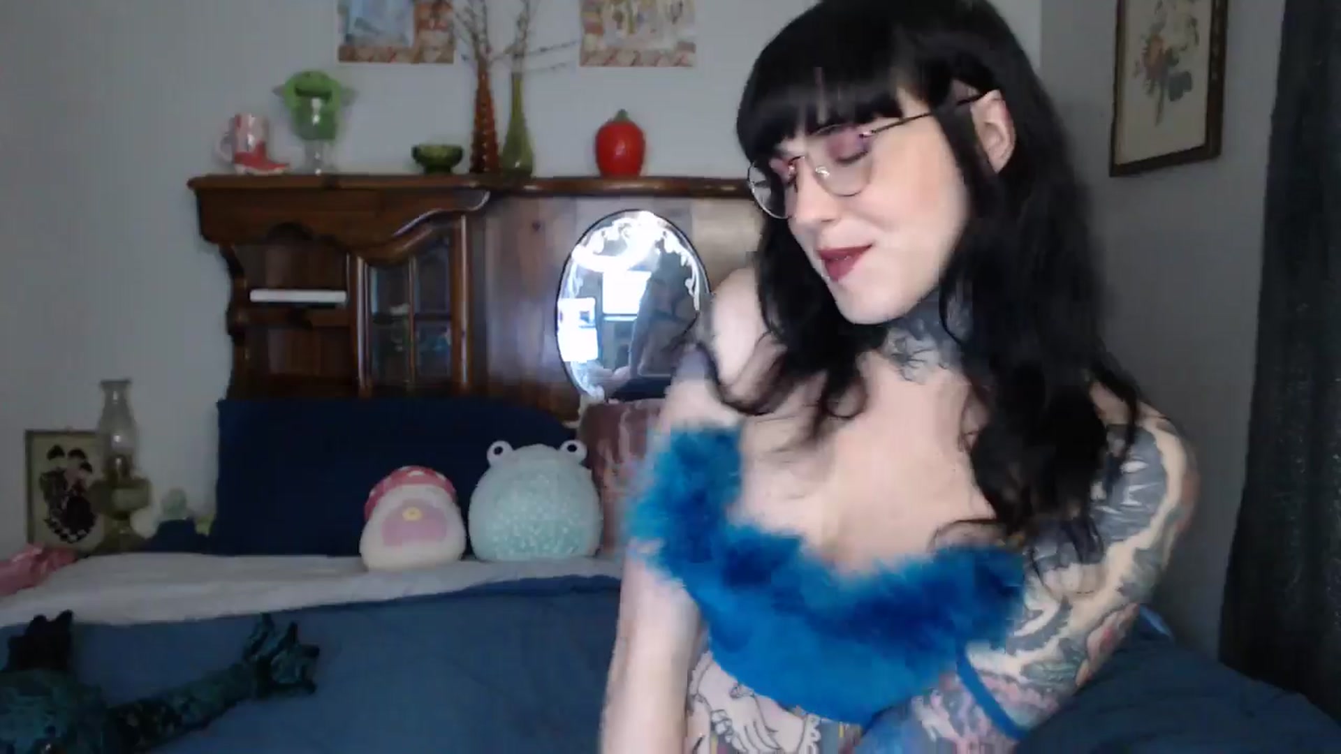 Gallery image thumbnail from fionafawn's myfreecams stream on, 07/16/2024, 21:04 image 13 of 20