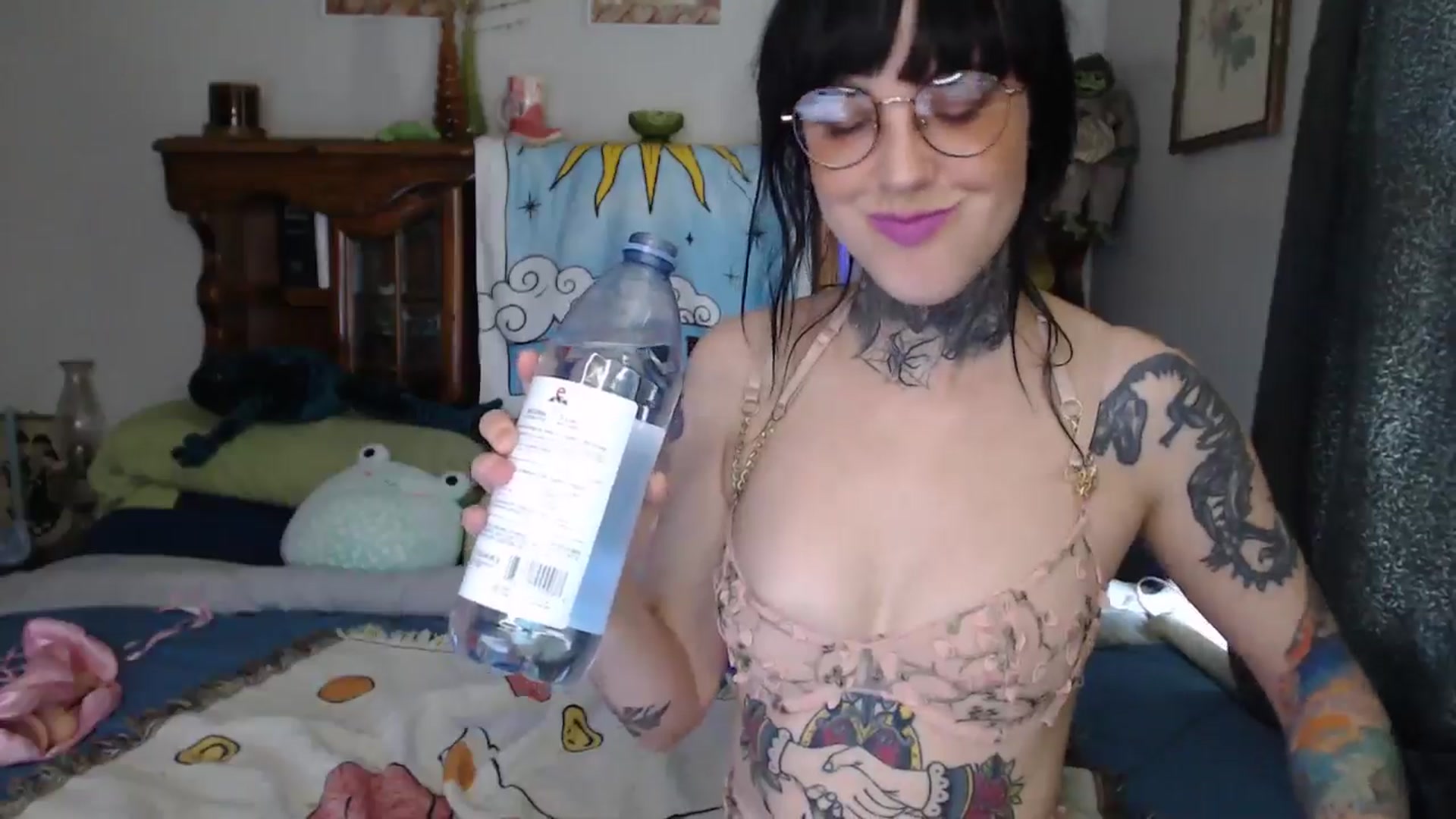 Gallery image thumbnail from fionafawn's myfreecams stream on, 08/07/2024, 19:46 image 3 of 20