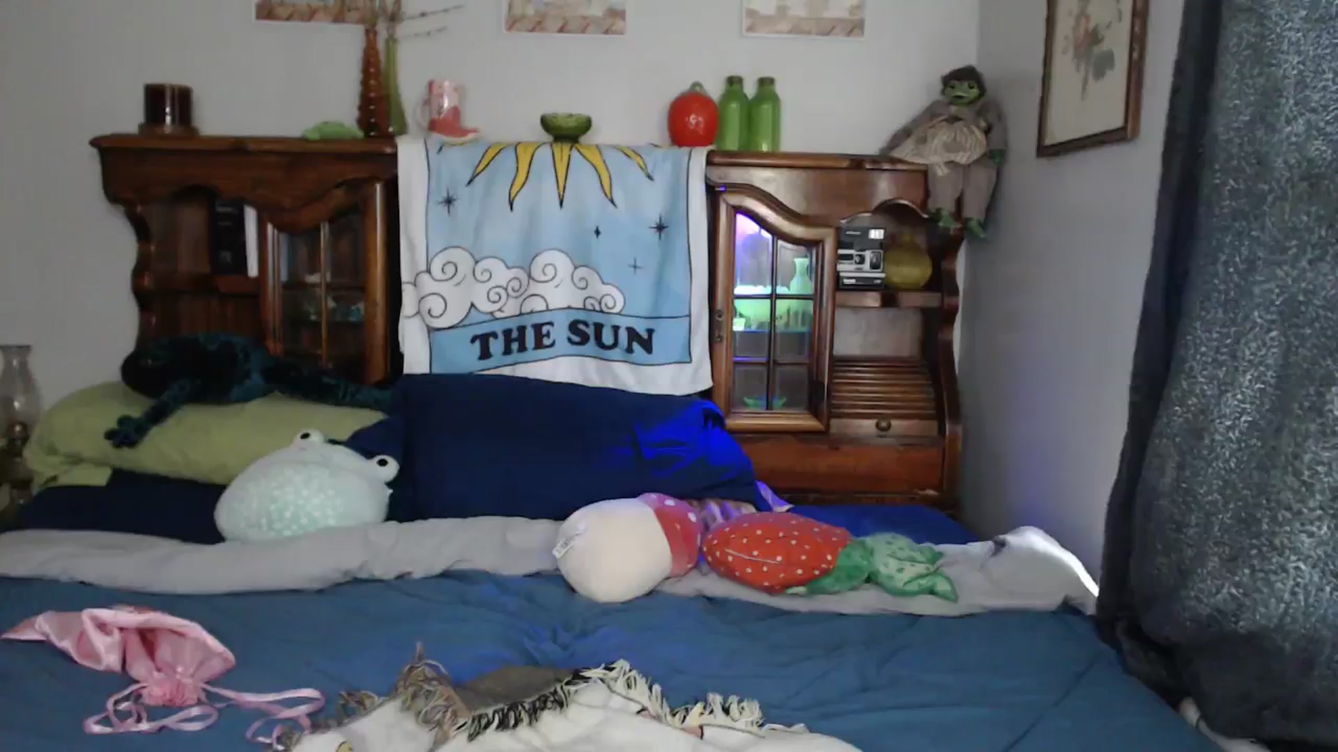 Gallery image thumbnail from fionafawn's myfreecams stream on, 08/07/2024, 20:44 image 15 of 20