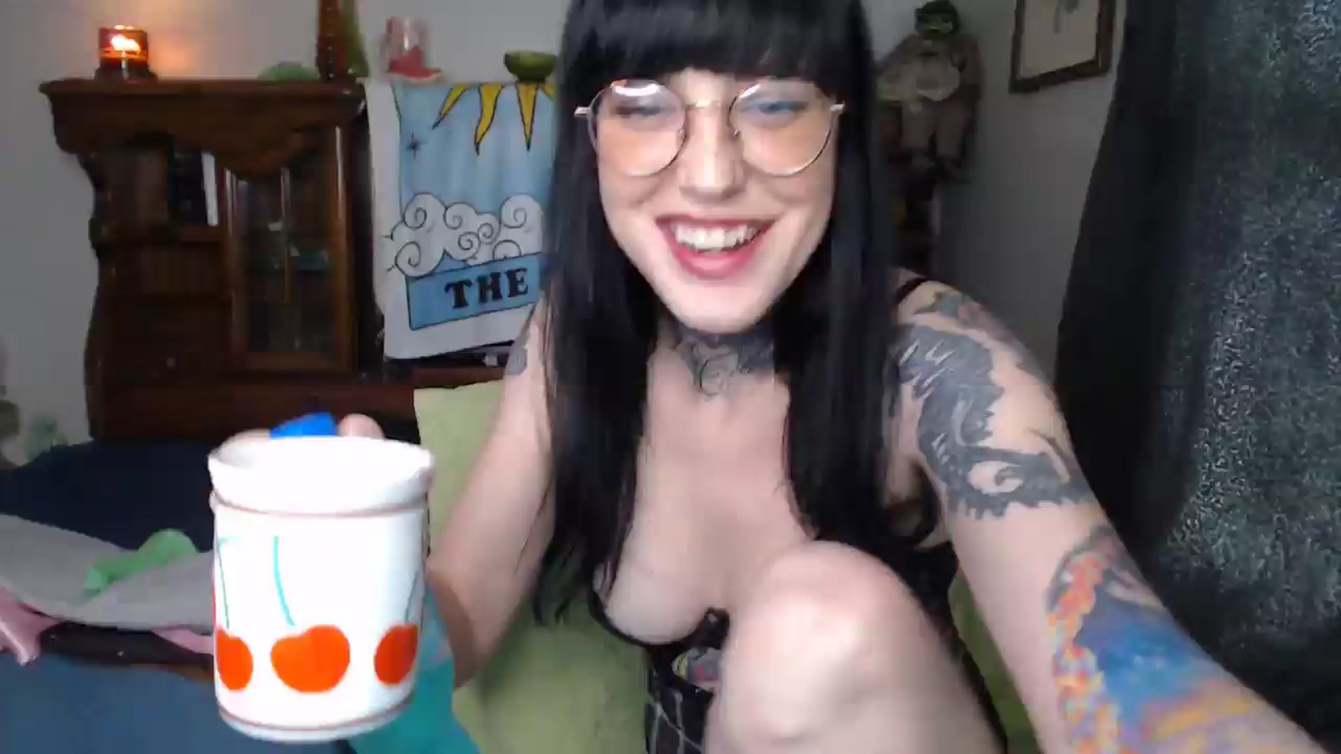 Gallery image thumbnail from fionafawn's myfreecams stream on, 08/08/2024, 19:23 image 12 of 20