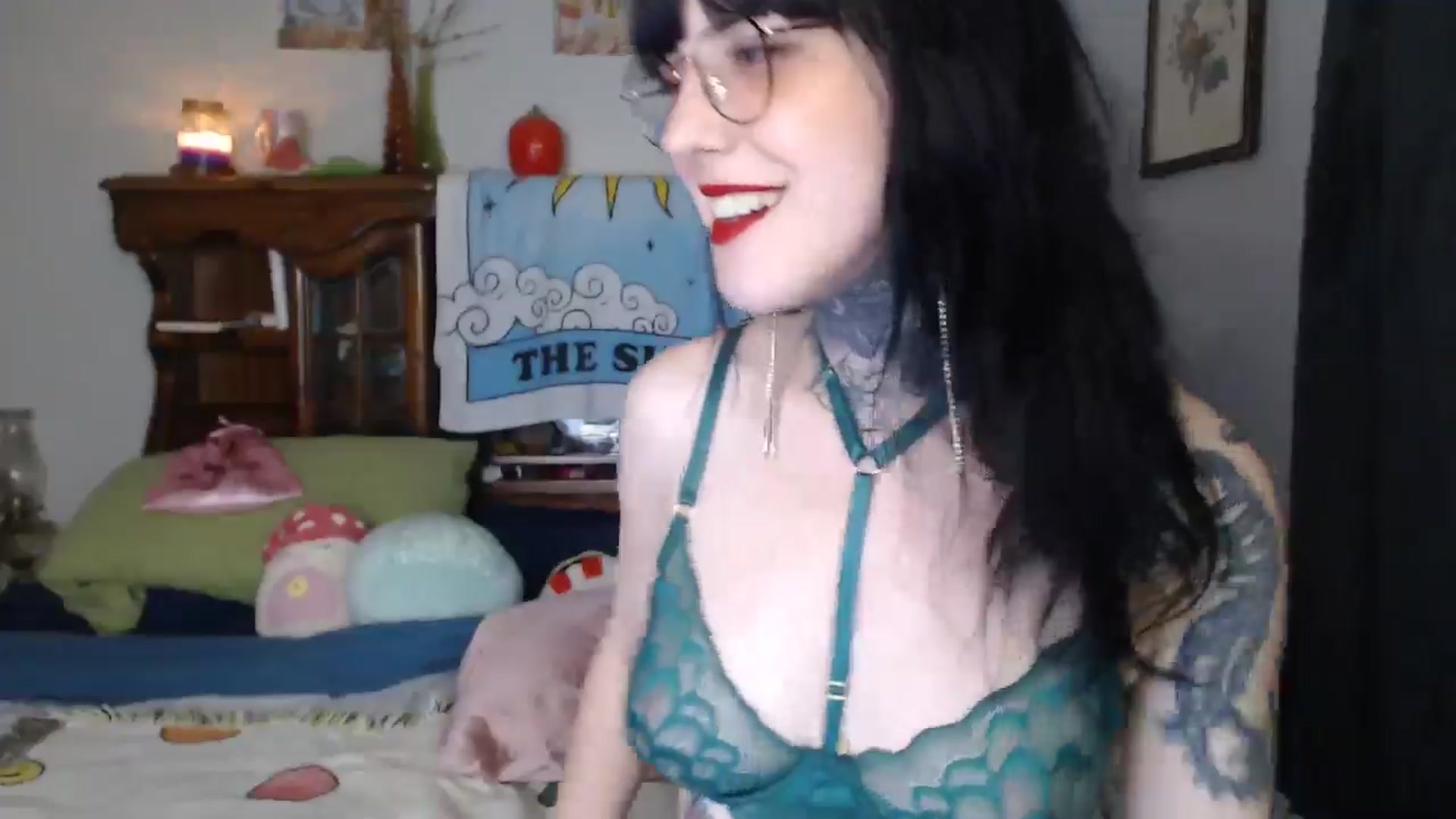 Gallery image thumbnail from fionafawn's myfreecams stream on, 09/15/2024, 24:00 image 17 of 20