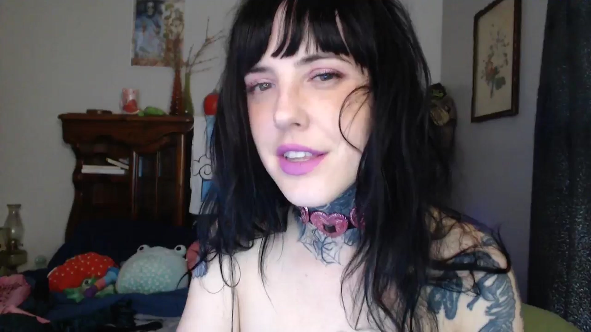 Gallery image thumbnail from fionafawn's myfreecams stream on, 09/30/2024, 24:02 image 6 of 20