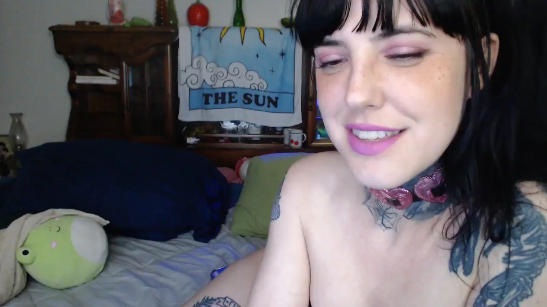 Gallery image thumbnail from fionafawn's myfreecams stream on, 09/30/2024, 24:02 image 19 of 20