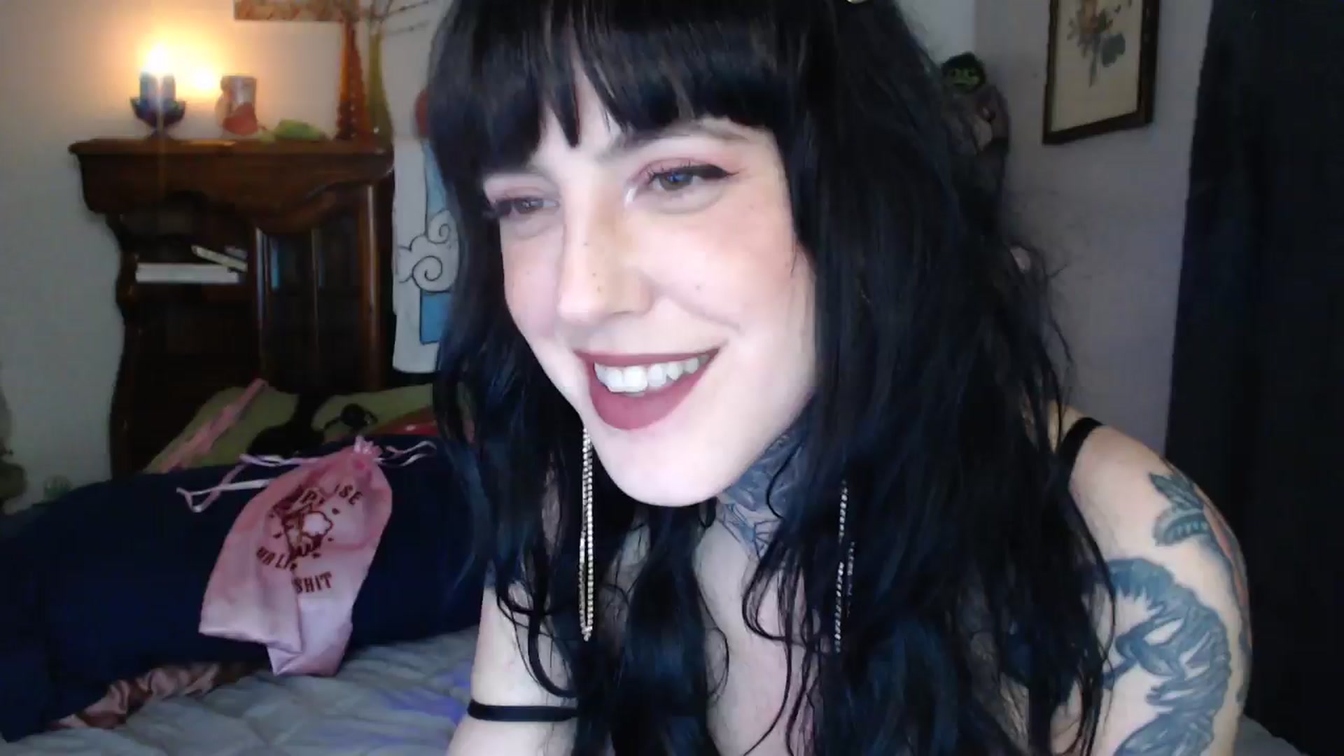 Gallery image thumbnail from fionafawn's myfreecams stream on, 10/01/2024, 24:01 image 15 of 20