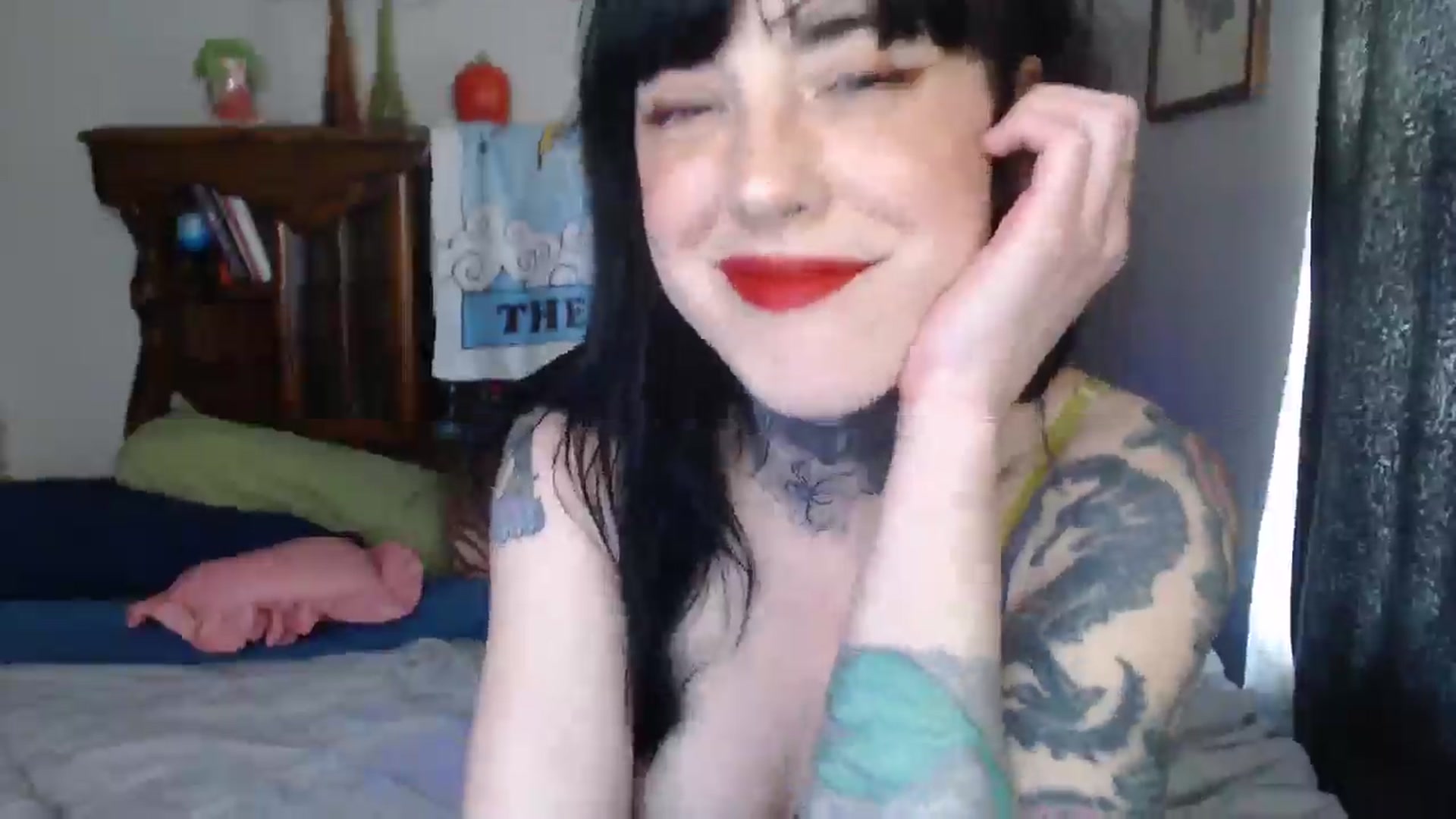 Gallery image thumbnail from fionafawn's myfreecams stream on, 11/11/2024, 20:22 image 13 of 20