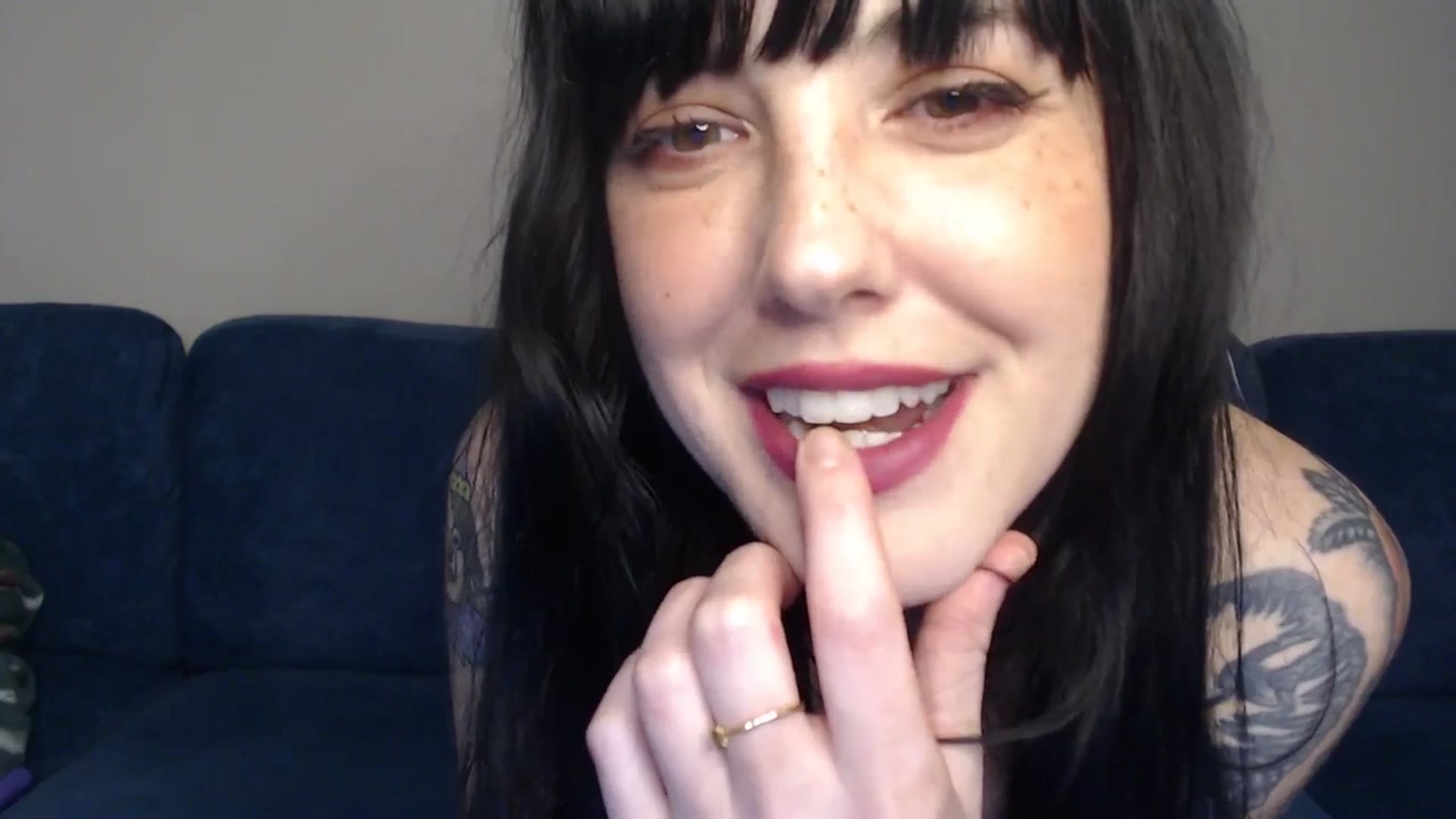 Gallery image thumbnail from fionafawn's myfreecams stream on, 11/19/2024, 22:03 image 11 of 20