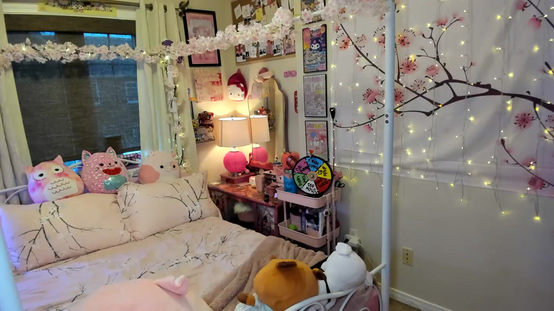 Gallery image thumbnail from fkalovesick's myfreecams stream on, 10/22/2023, 22:50 image 11 of 20