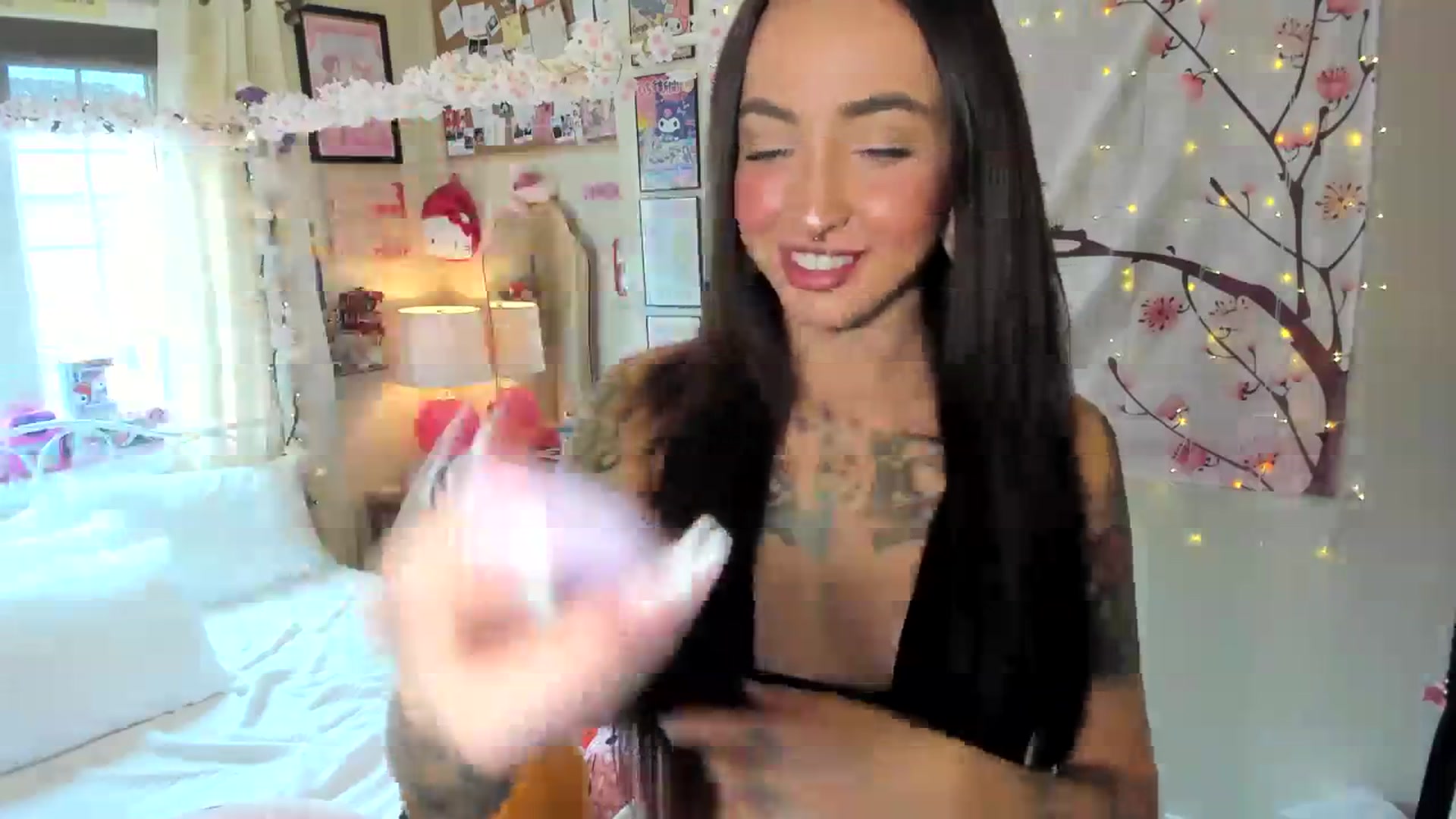 Gallery image thumbnail from fkalovesick's myfreecams stream on, 10/24/2023, 19:15 image 20 of 20