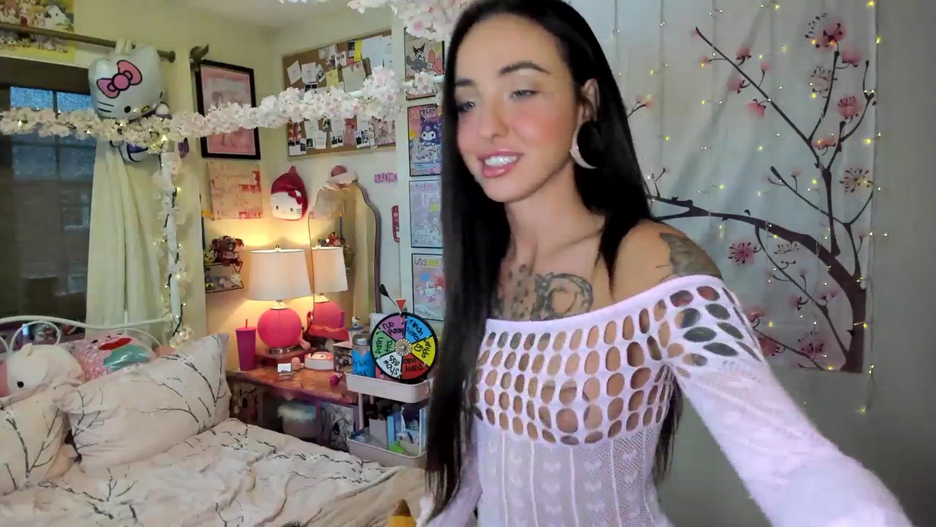 Gallery image thumbnail from fkalovesick's myfreecams stream on, 11/08/2023, 20:51 image 4 of 20
