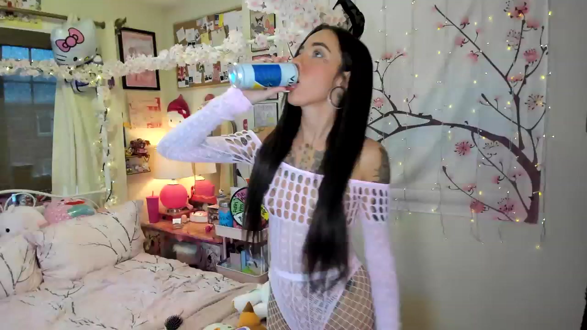 Gallery image thumbnail from fkalovesick's myfreecams stream on, 11/08/2023, 20:51 image 20 of 20
