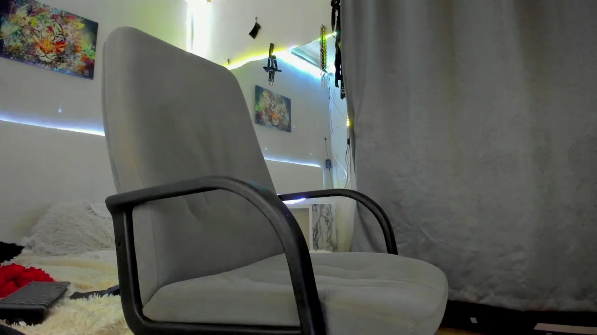 Gallery image thumbnail from fkngBADbitch's myfreecams stream on, 08/04/2024, 12:44 image 17 of 20