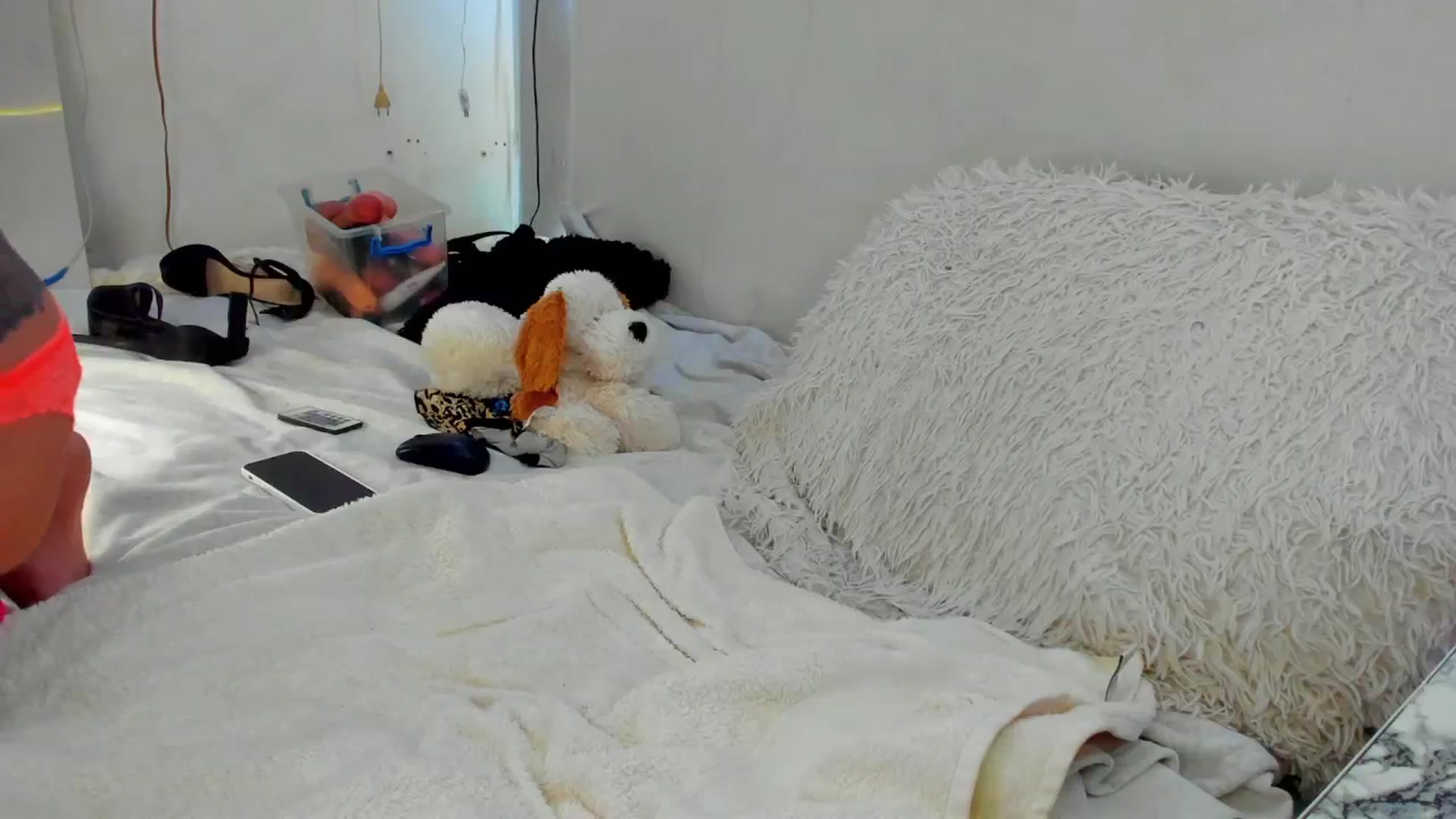 Gallery image thumbnail from fkngBADbitch's myfreecams stream on, 08/18/2024, 21:04 image 11 of 20