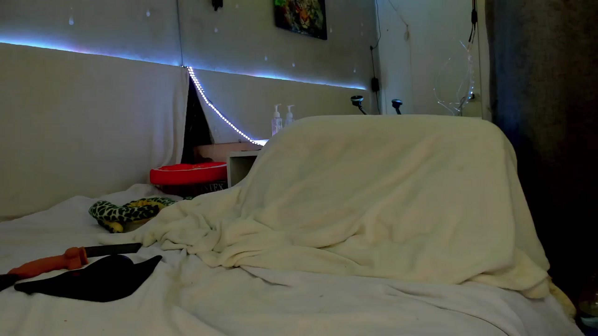 Gallery image thumbnail from fkngBADbitch's myfreecams stream on, 09/22/2024, 12:19 image 6 of 20