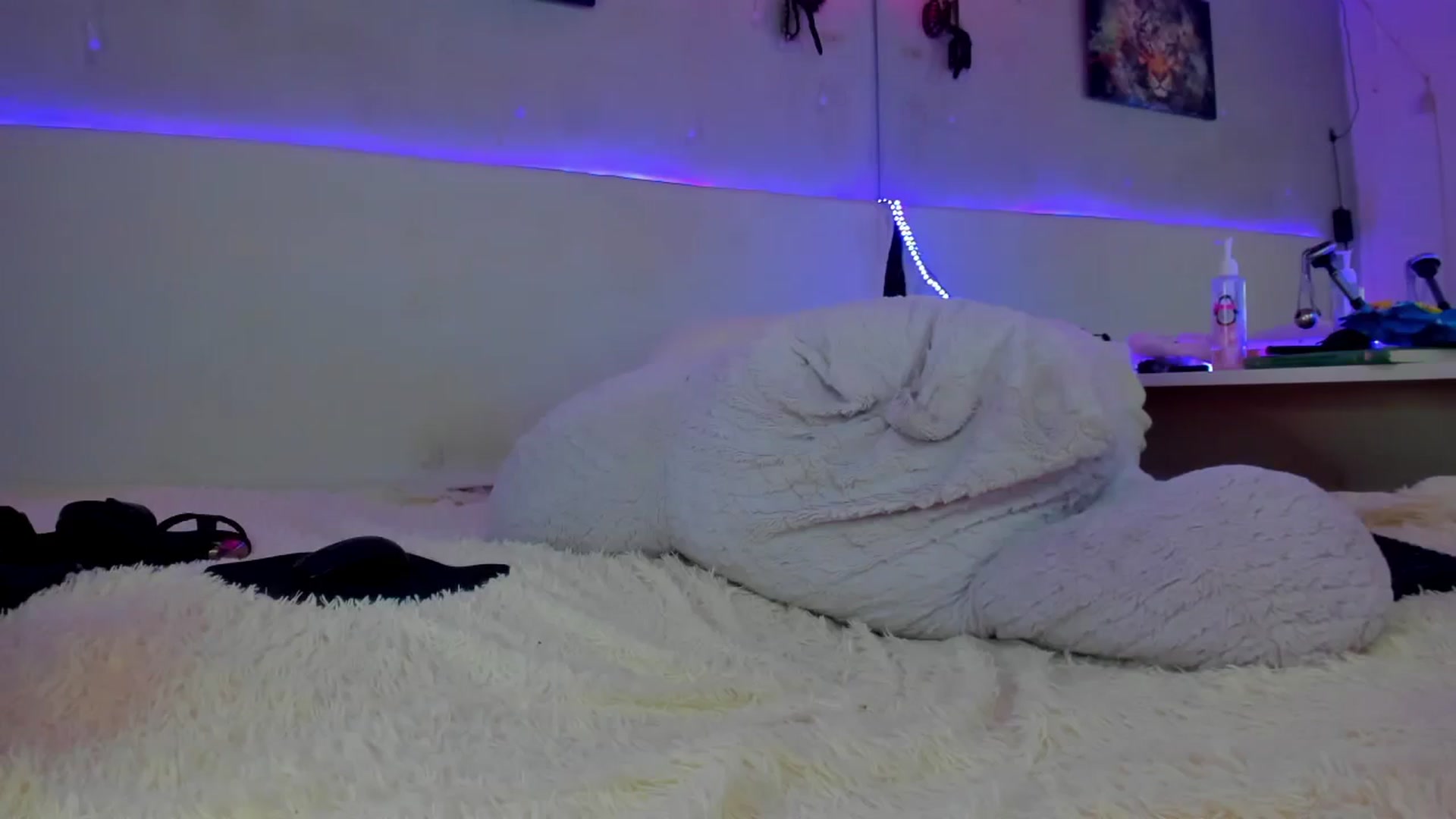 Gallery image thumbnail from fkngBADbitch's myfreecams stream on, 11/03/2024, 20:47 image 13 of 20