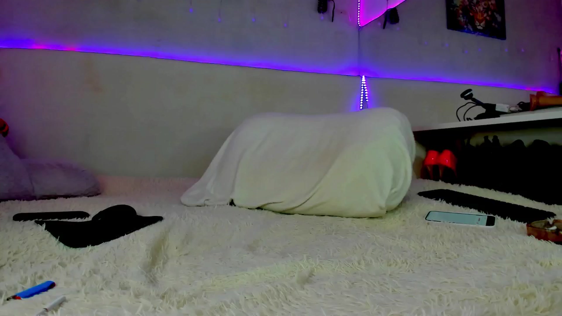 Gallery image thumbnail from fkngBADbitch's myfreecams stream on, 02/23/2025, 14:59 image 1 of 20