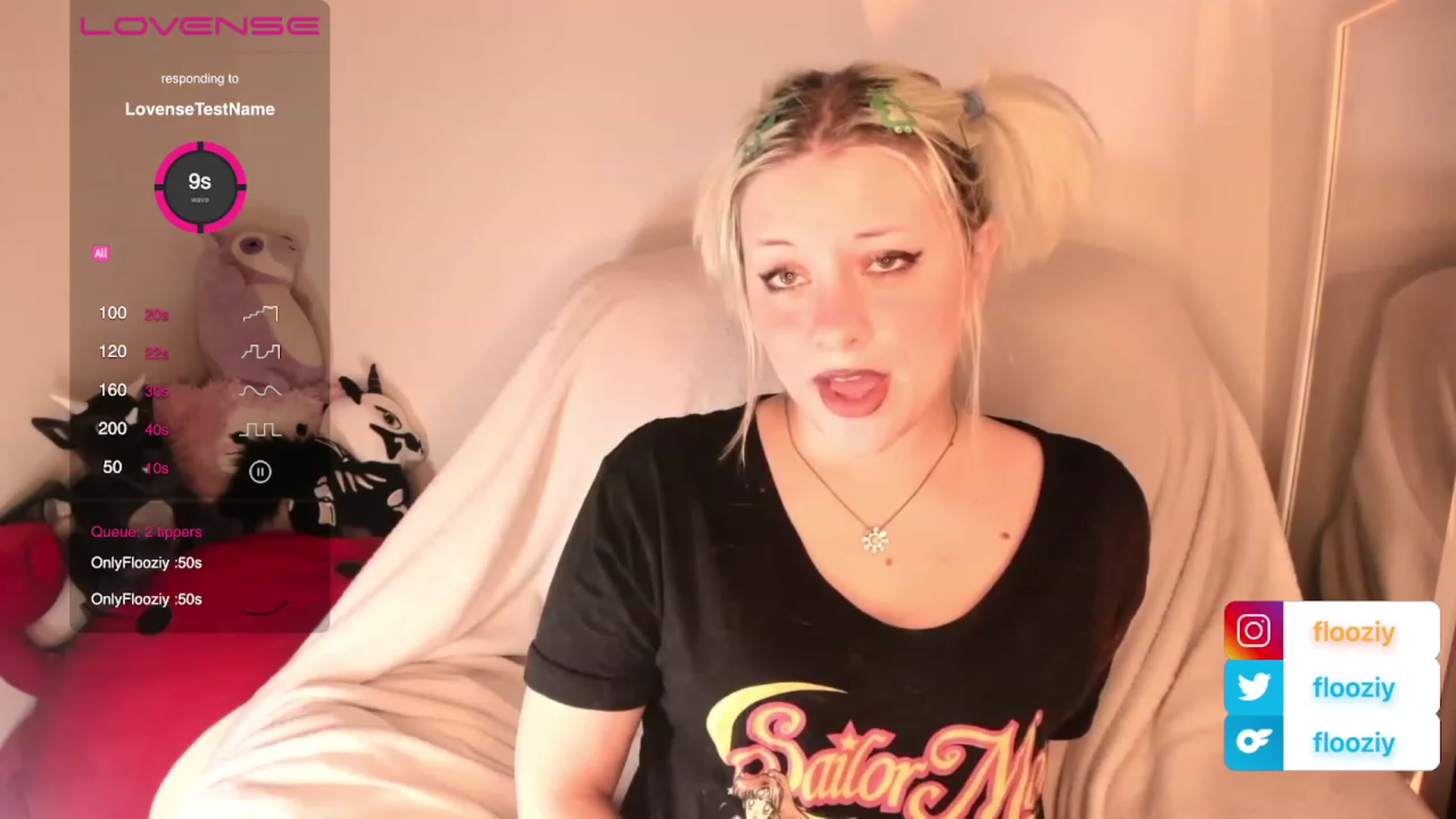 Gallery image thumbnail from flooziy's myfreecams stream on, 11/21/2022, 08:58 image 6 of 20