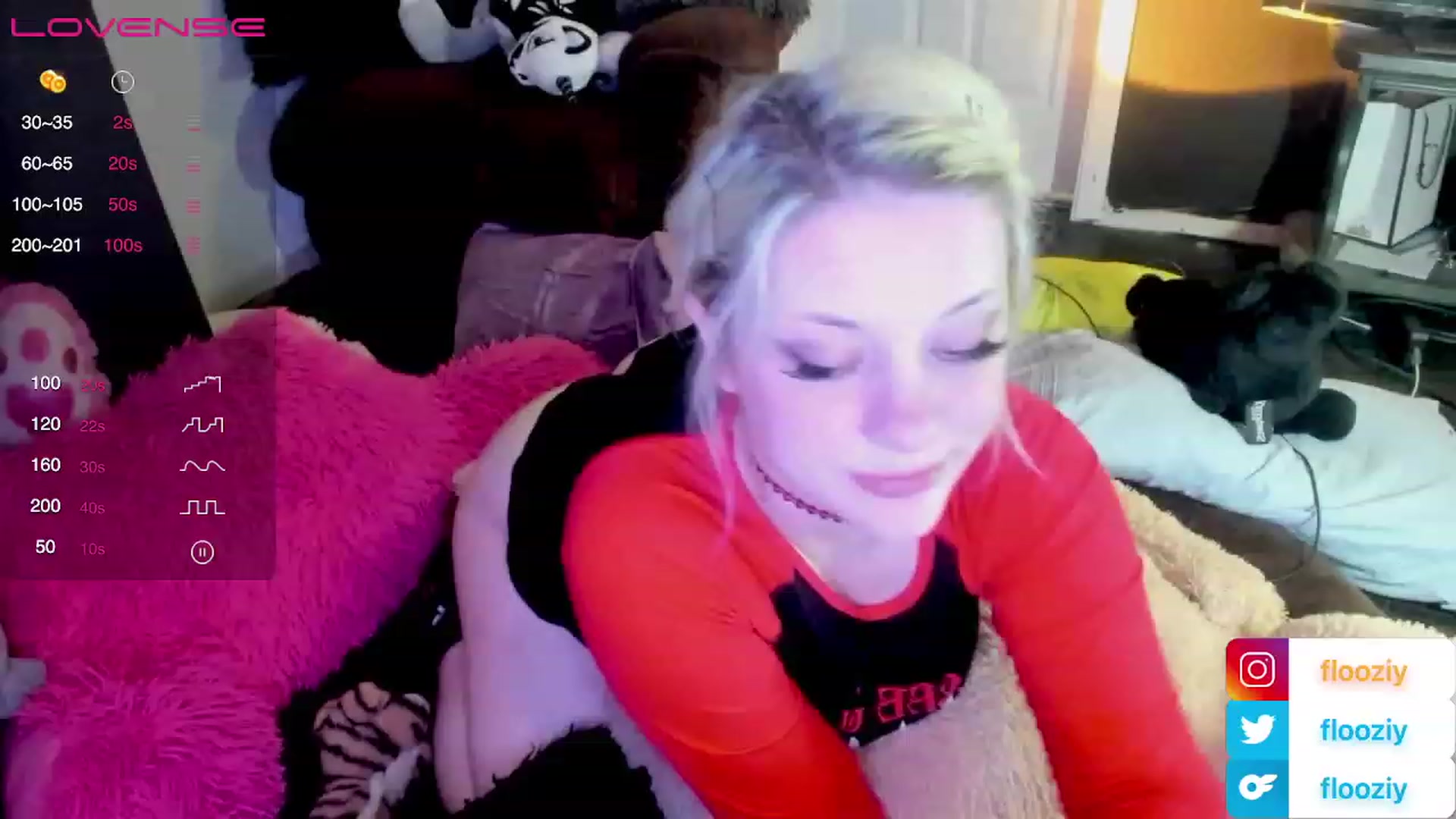 Gallery image thumbnail from flooziy's myfreecams stream on, 11/26/2022, 10:37 image 8 of 20