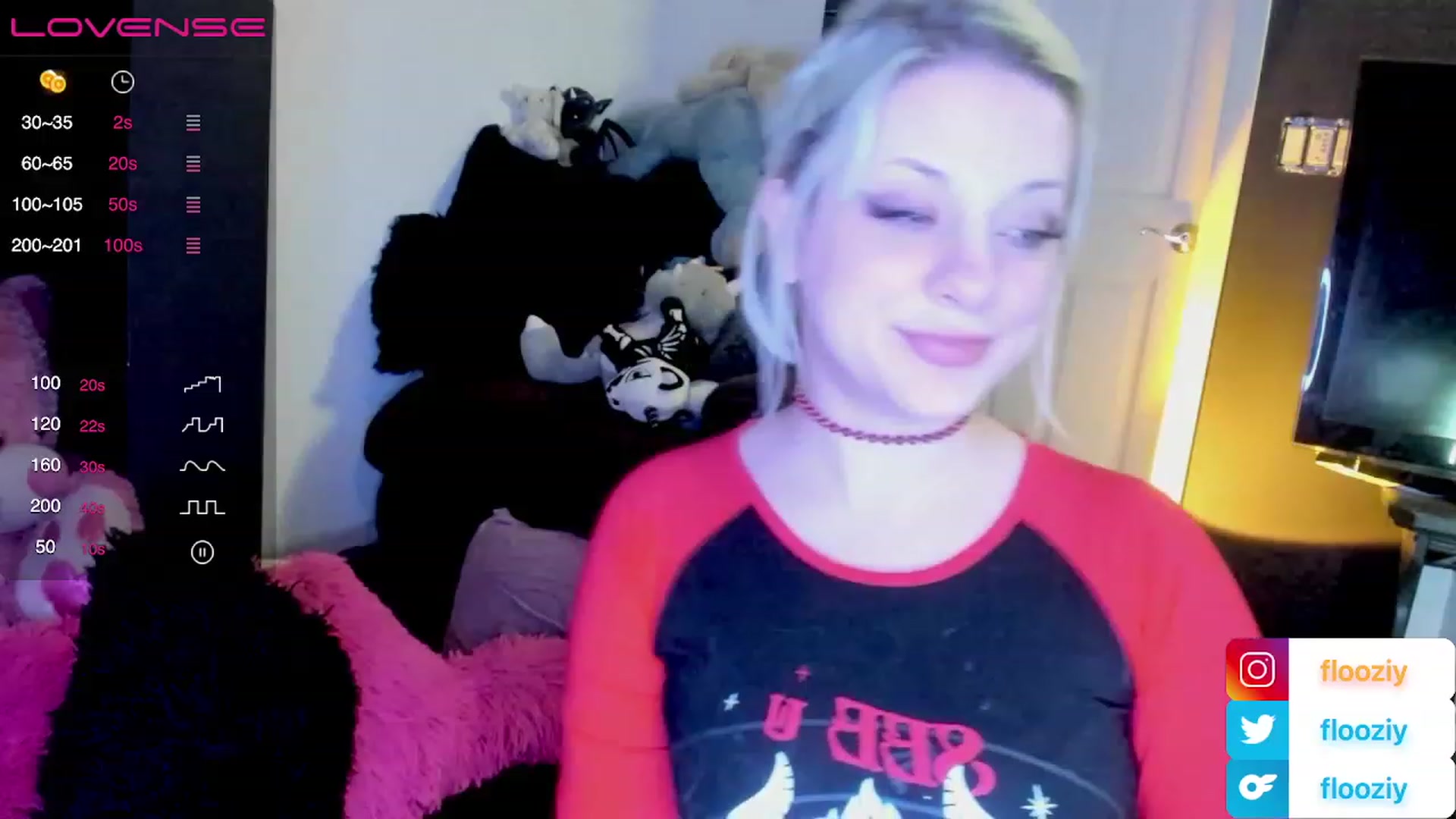 Gallery image thumbnail from flooziy's myfreecams stream on, 11/26/2022, 11:07 image 2 of 20