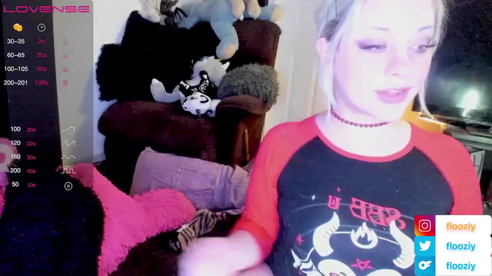 Gallery image thumbnail from flooziy's myfreecams stream on, 11/26/2022, 11:07 image 13 of 20