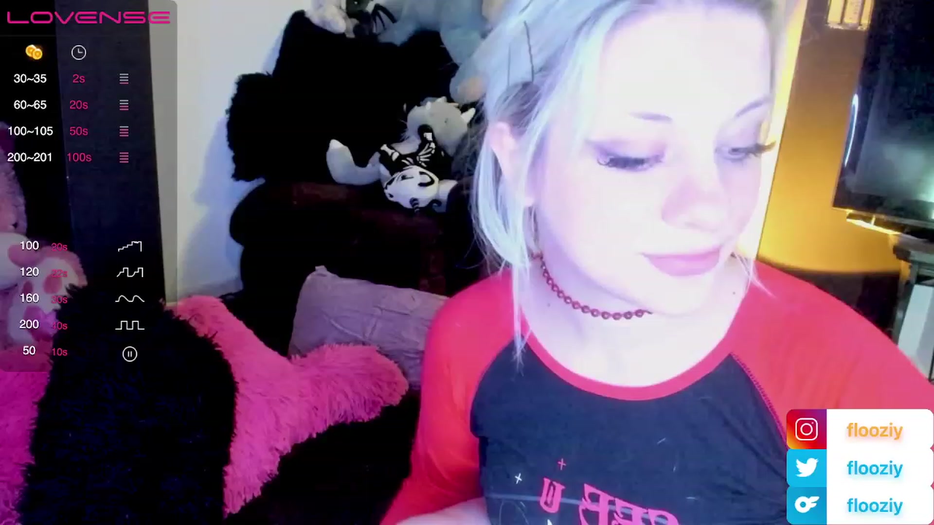 Gallery image thumbnail from flooziy's myfreecams stream on, 11/26/2022, 11:07 image 11 of 20