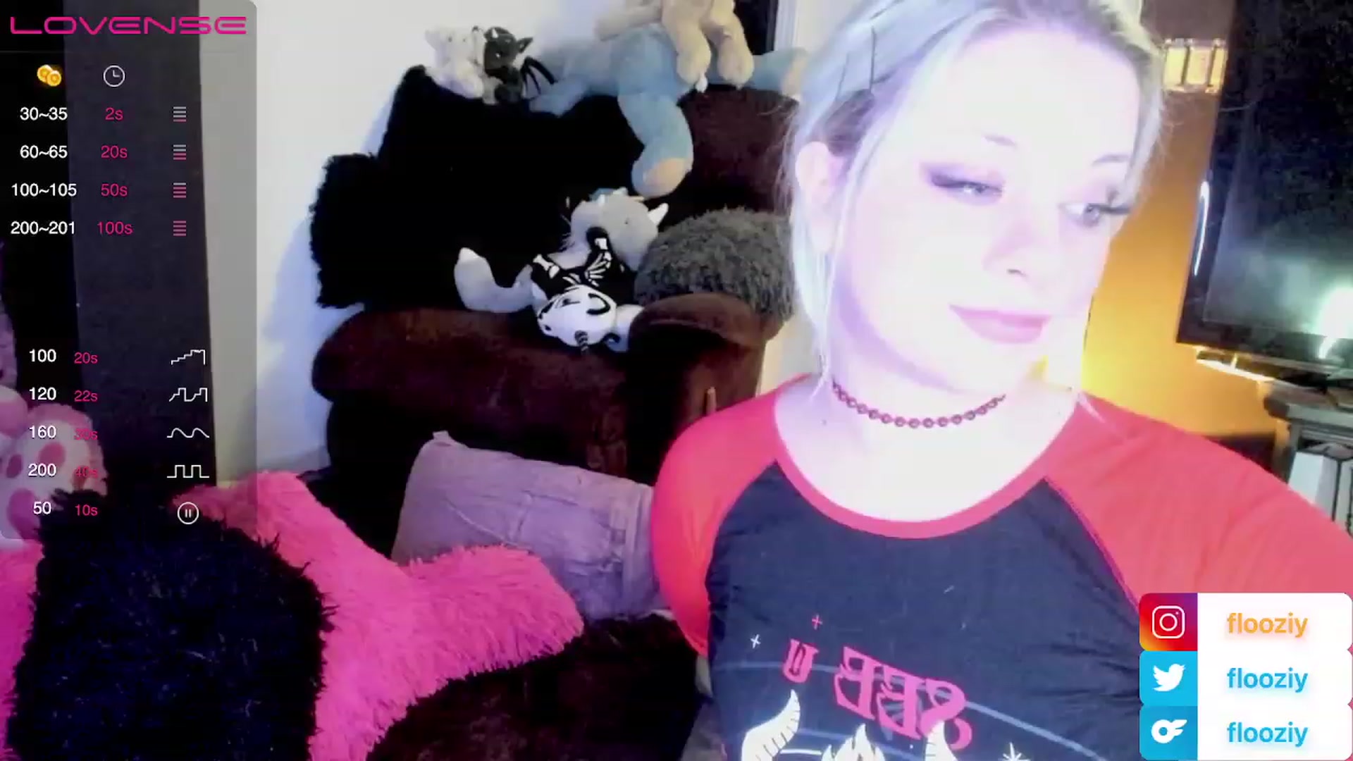 Gallery image thumbnail from flooziy's myfreecams stream on, 11/26/2022, 11:07 image 19 of 20