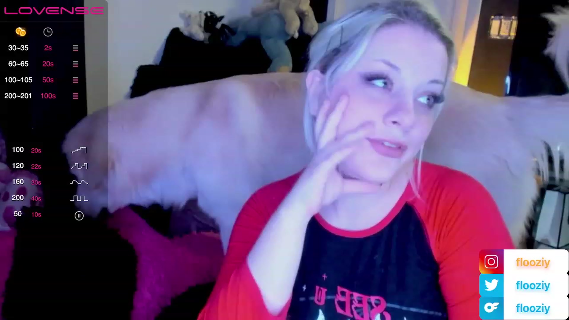 Gallery image thumbnail from flooziy's myfreecams stream on, 11/26/2022, 11:07 image 17 of 20