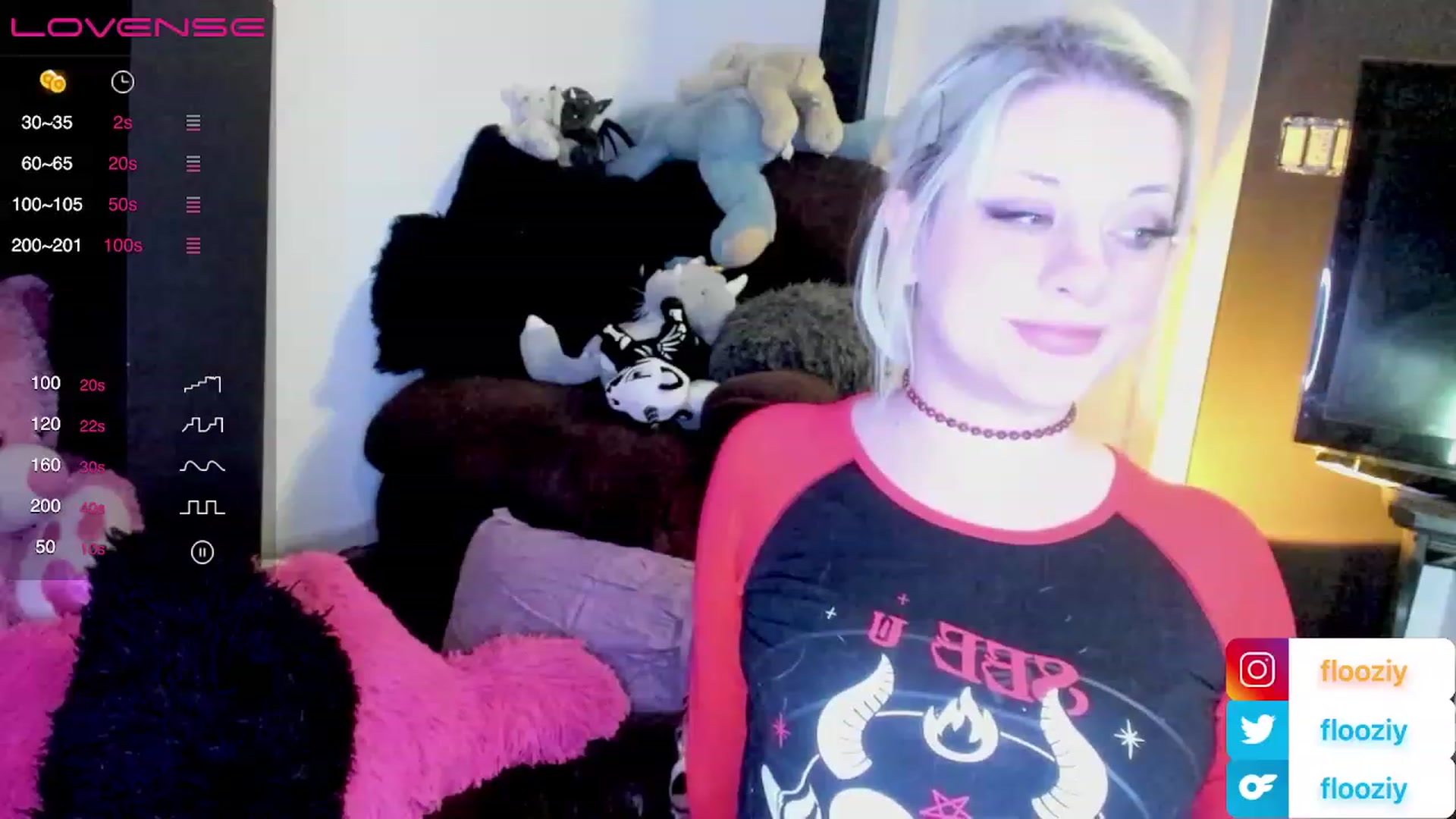 Gallery image thumbnail from flooziy's myfreecams stream on, 11/26/2022, 11:07 image 3 of 20