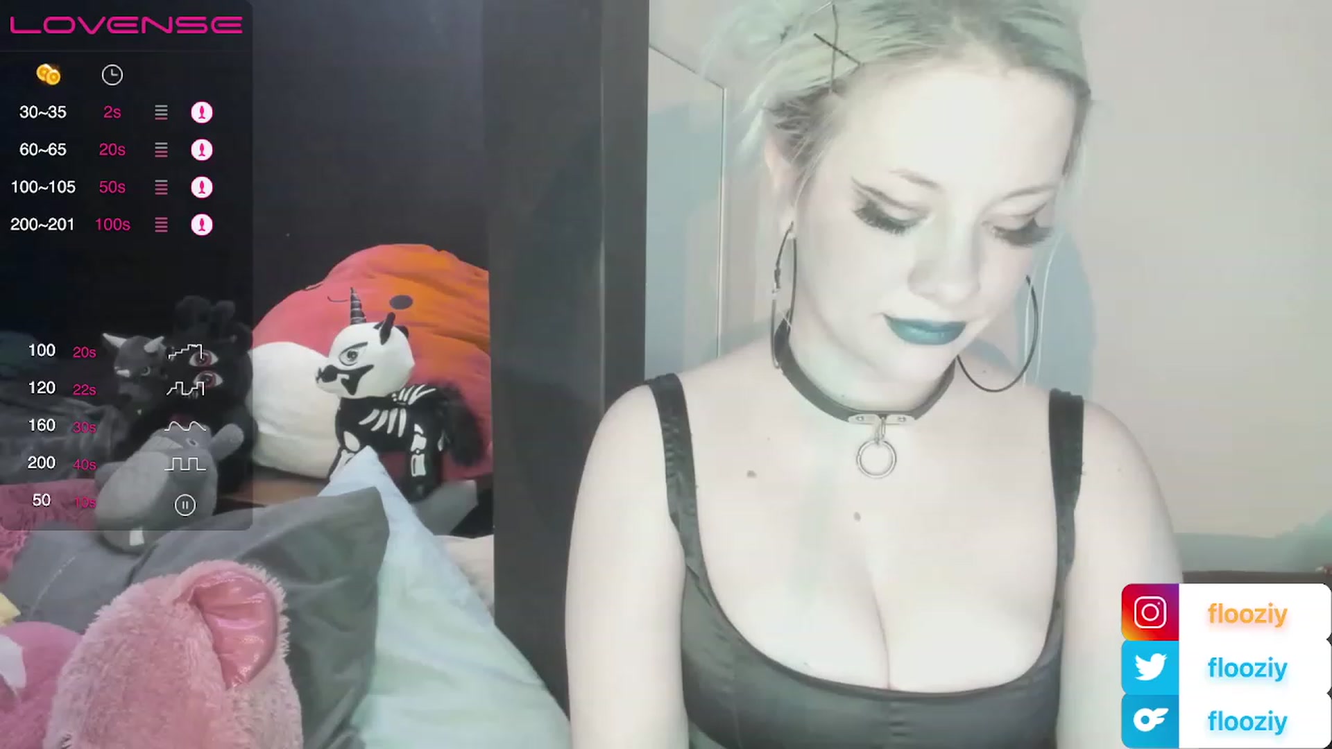 Gallery image thumbnail from flooziy's myfreecams stream on, 11/27/2022, 09:54 image 5 of 20