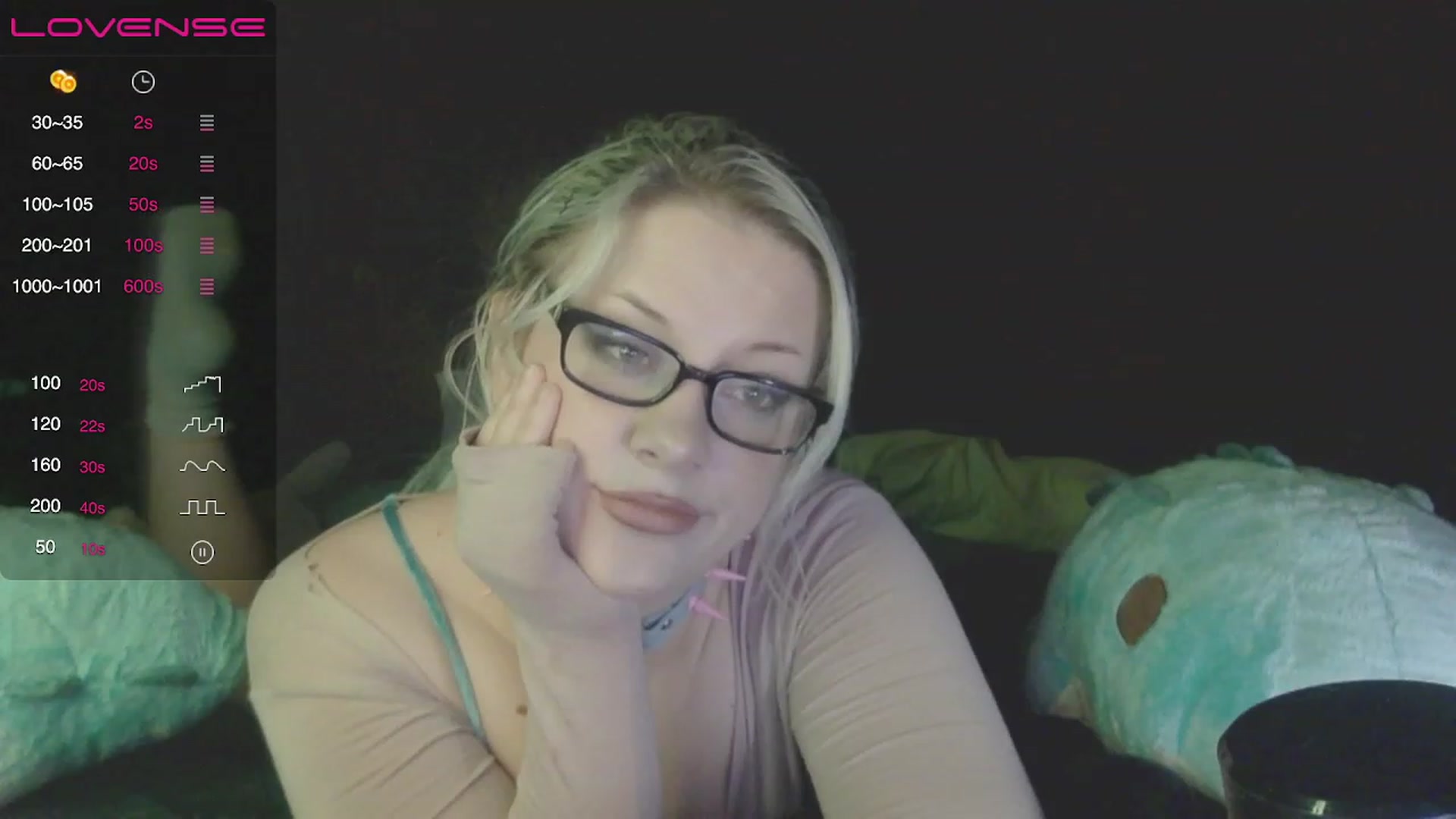 Gallery image thumbnail from flooziy's myfreecams stream on, 12/03/2022, 09:02 image 11 of 20