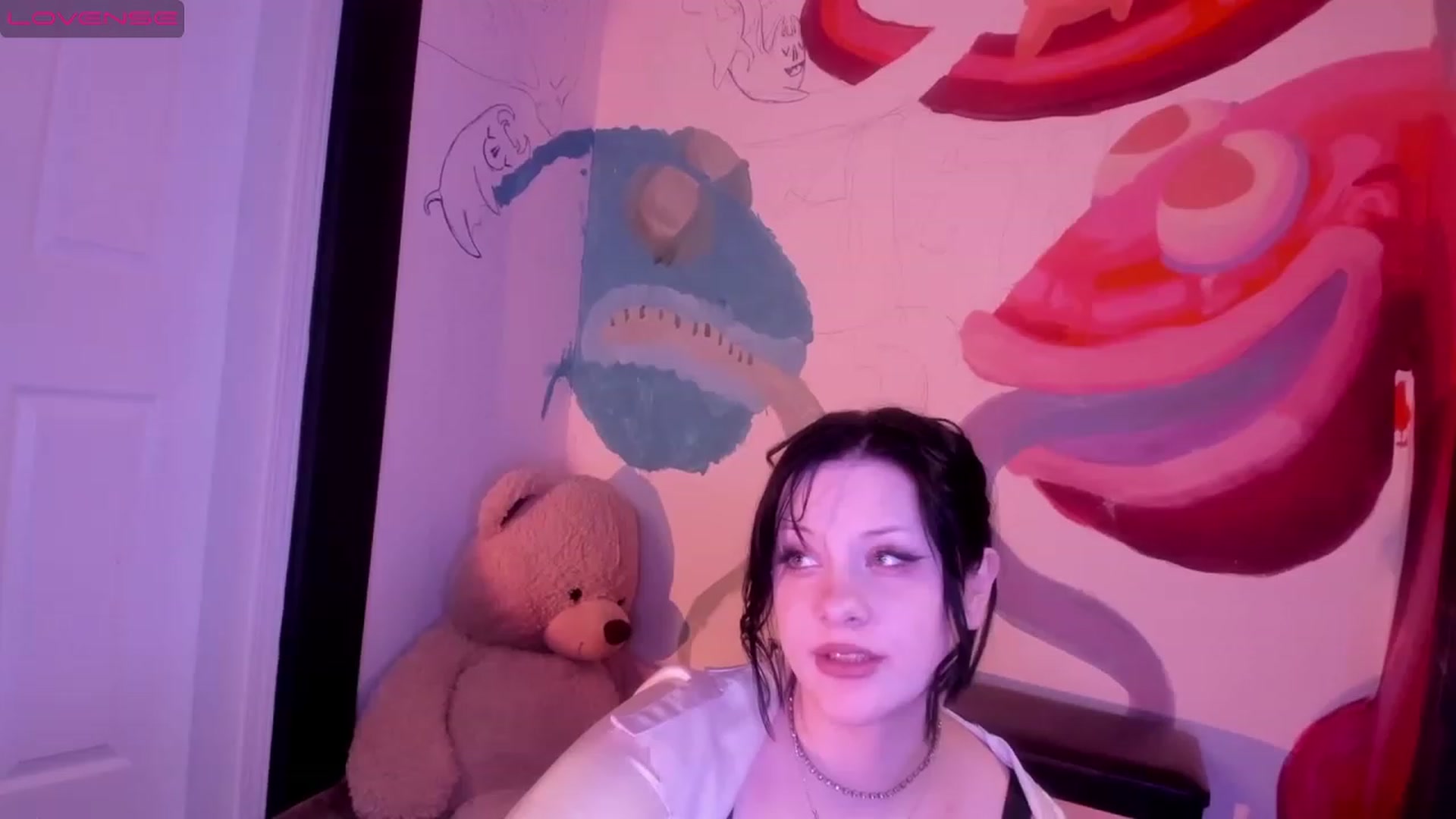 Gallery image thumbnail from flooziy's myfreecams stream on, 12/10/2022, 04:01 image 1 of 20
