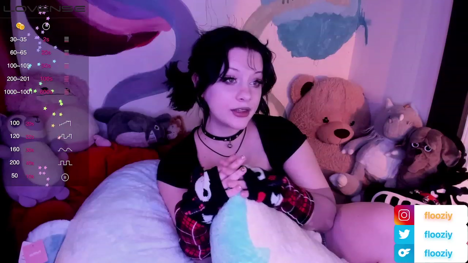Gallery image thumbnail from flooziy's myfreecams stream on, 12/15/2022, 07:55 image 16 of 20