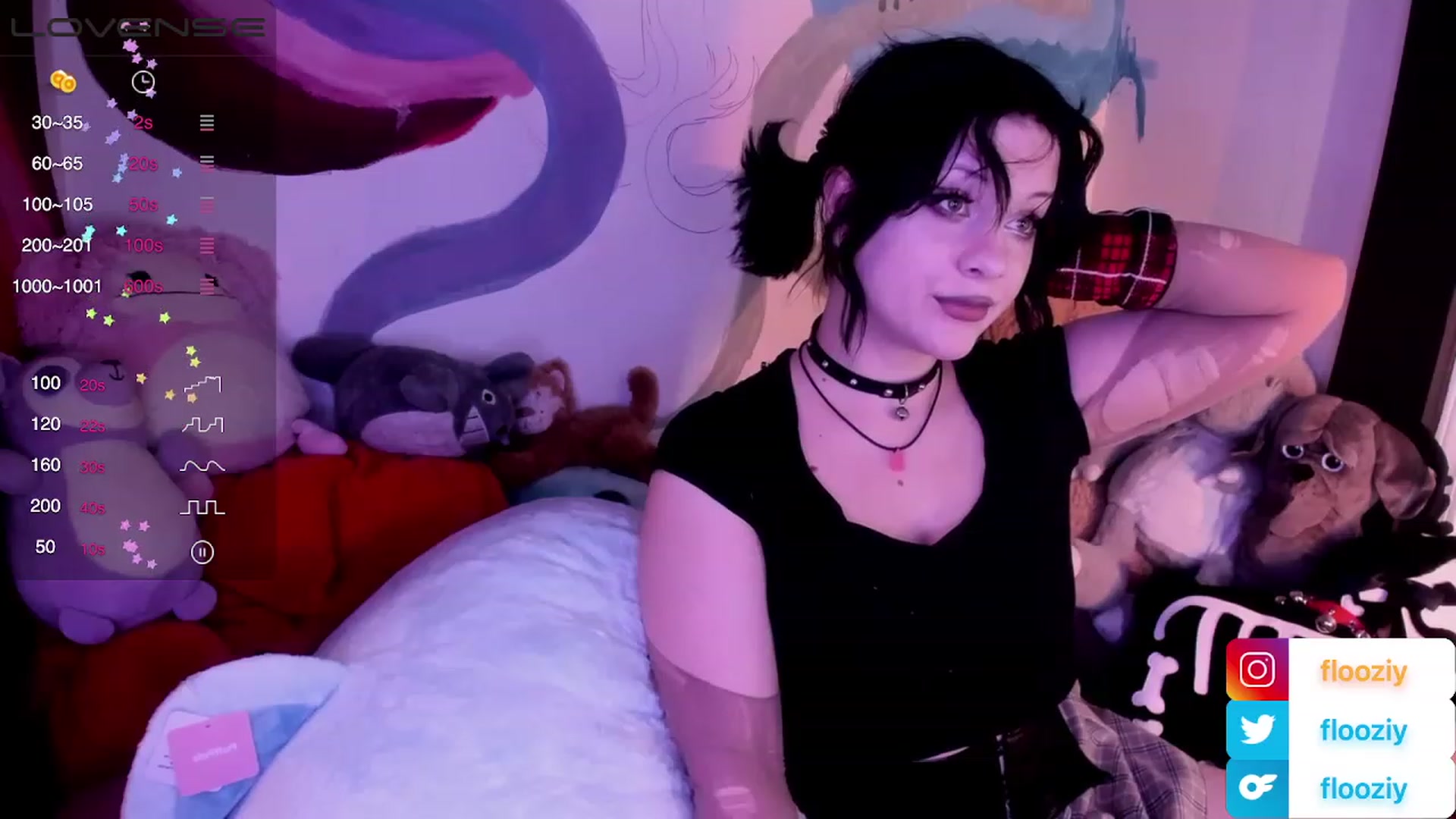 Gallery image thumbnail from flooziy's myfreecams stream on, 12/15/2022, 07:55 image 19 of 20