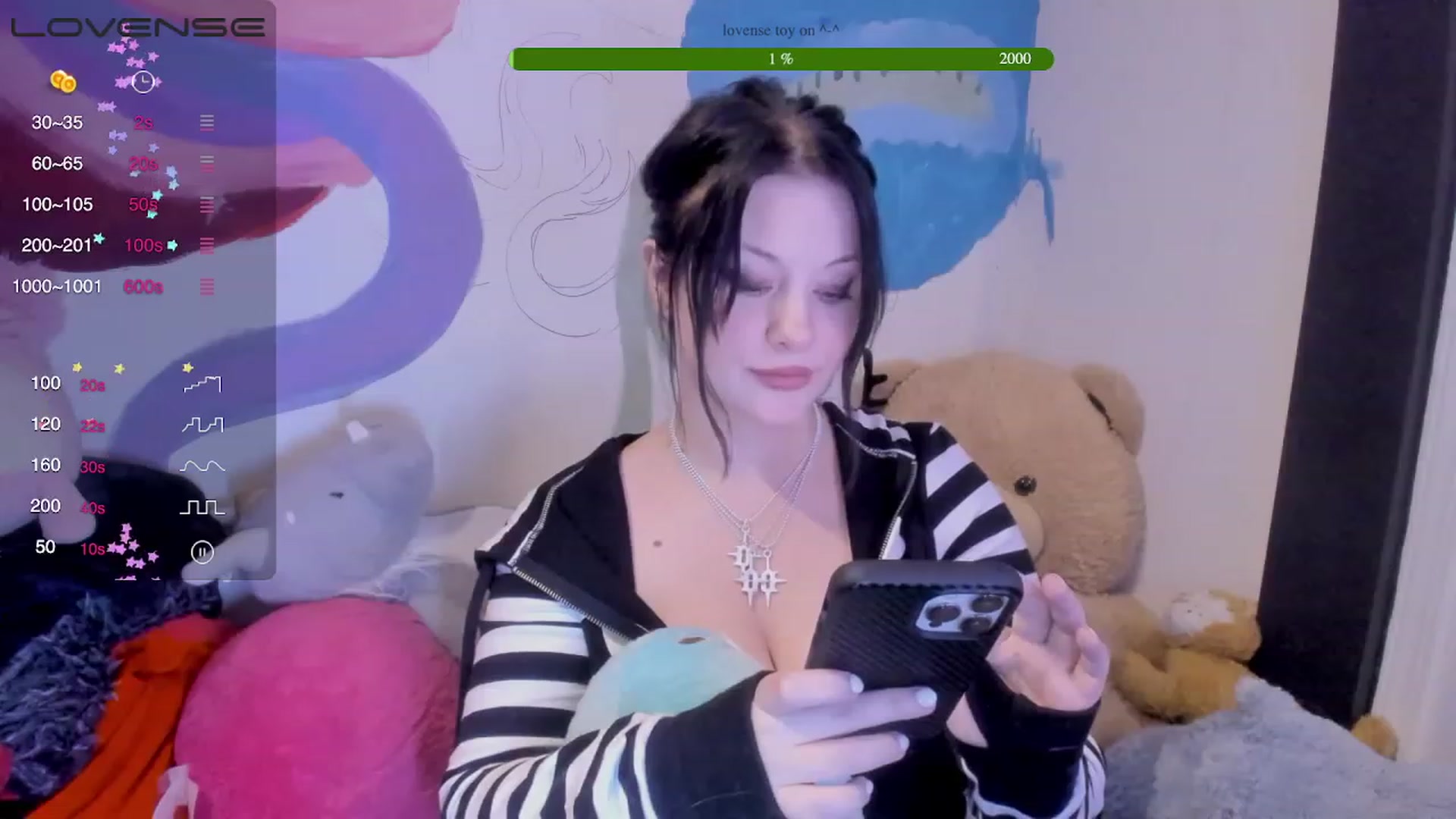 Gallery image thumbnail from flooziy's myfreecams stream on, 01/07/2023, 02:34 image 12 of 20