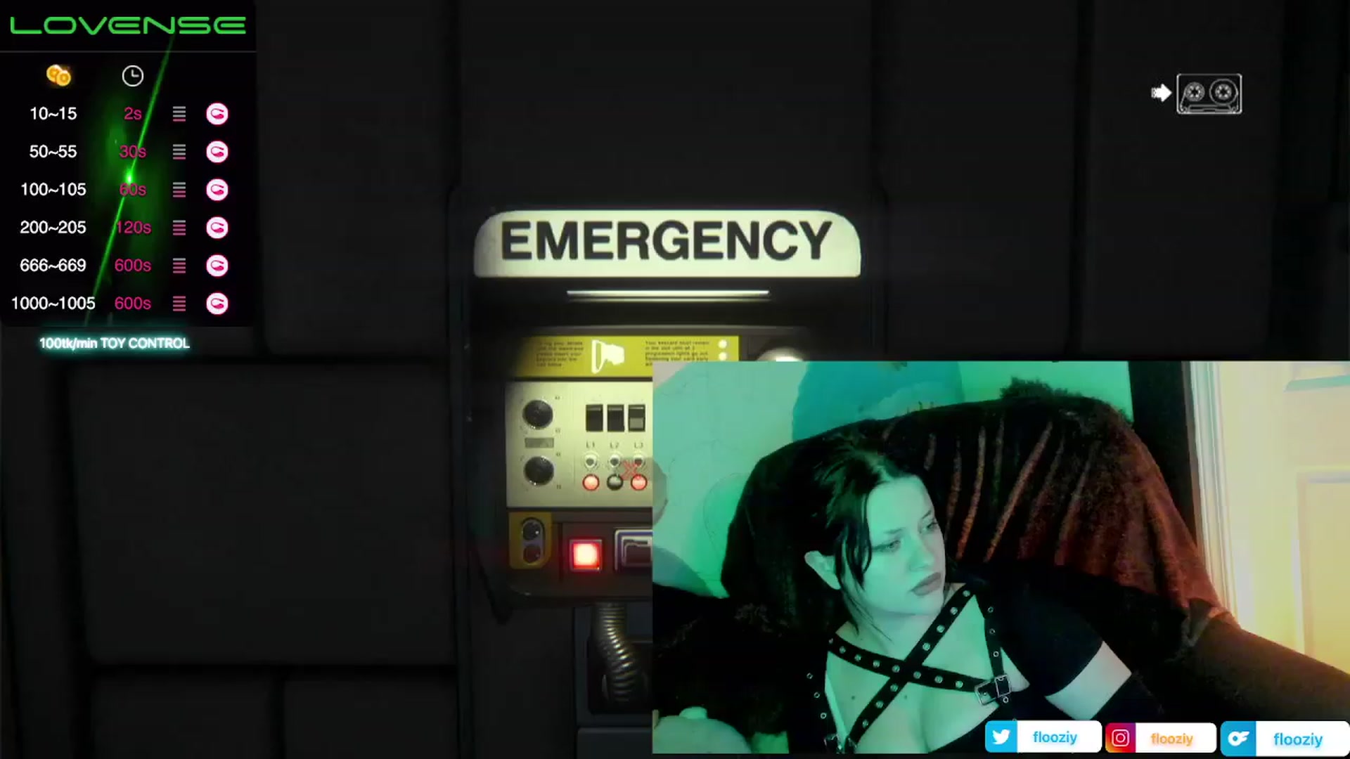 Gallery image thumbnail from flooziy's myfreecams stream on, 01/08/2023, 11:50 image 7 of 20