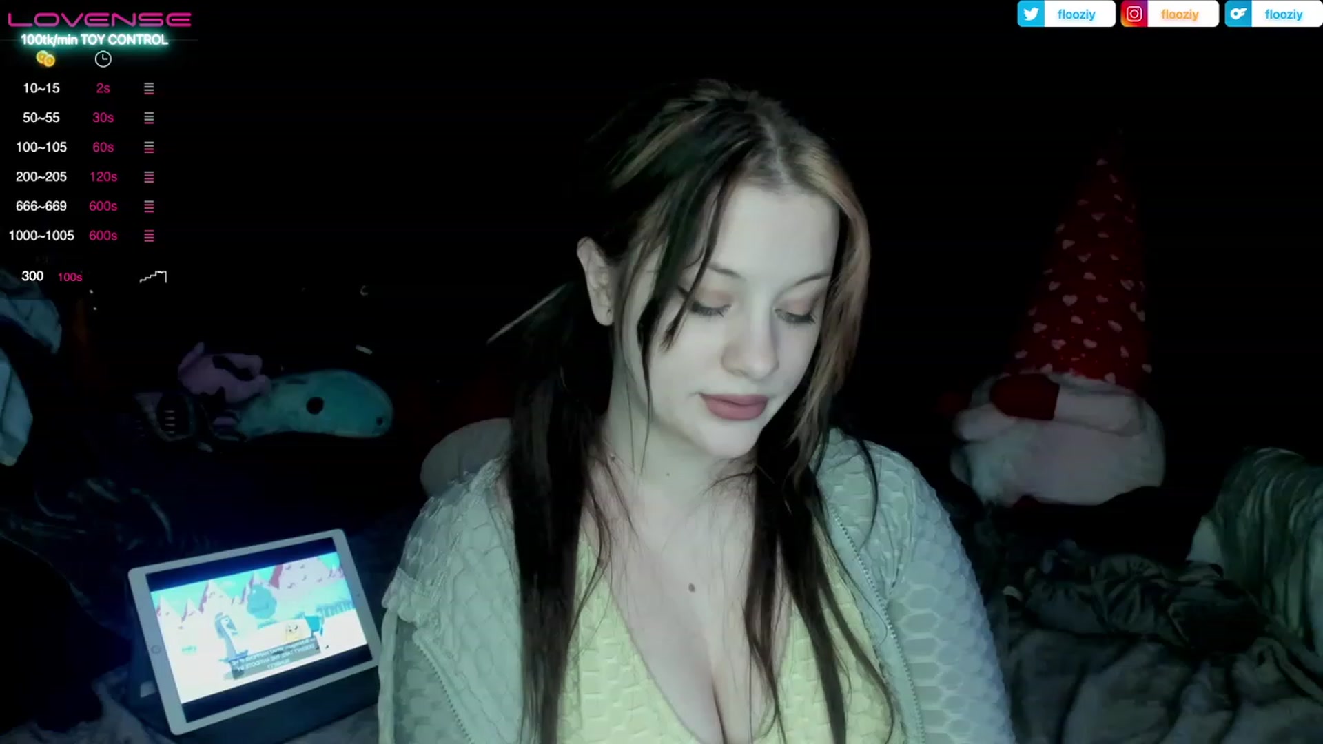 Gallery image thumbnail from flooziy's myfreecams stream on, 02/13/2023, 08:53 image 9 of 20
