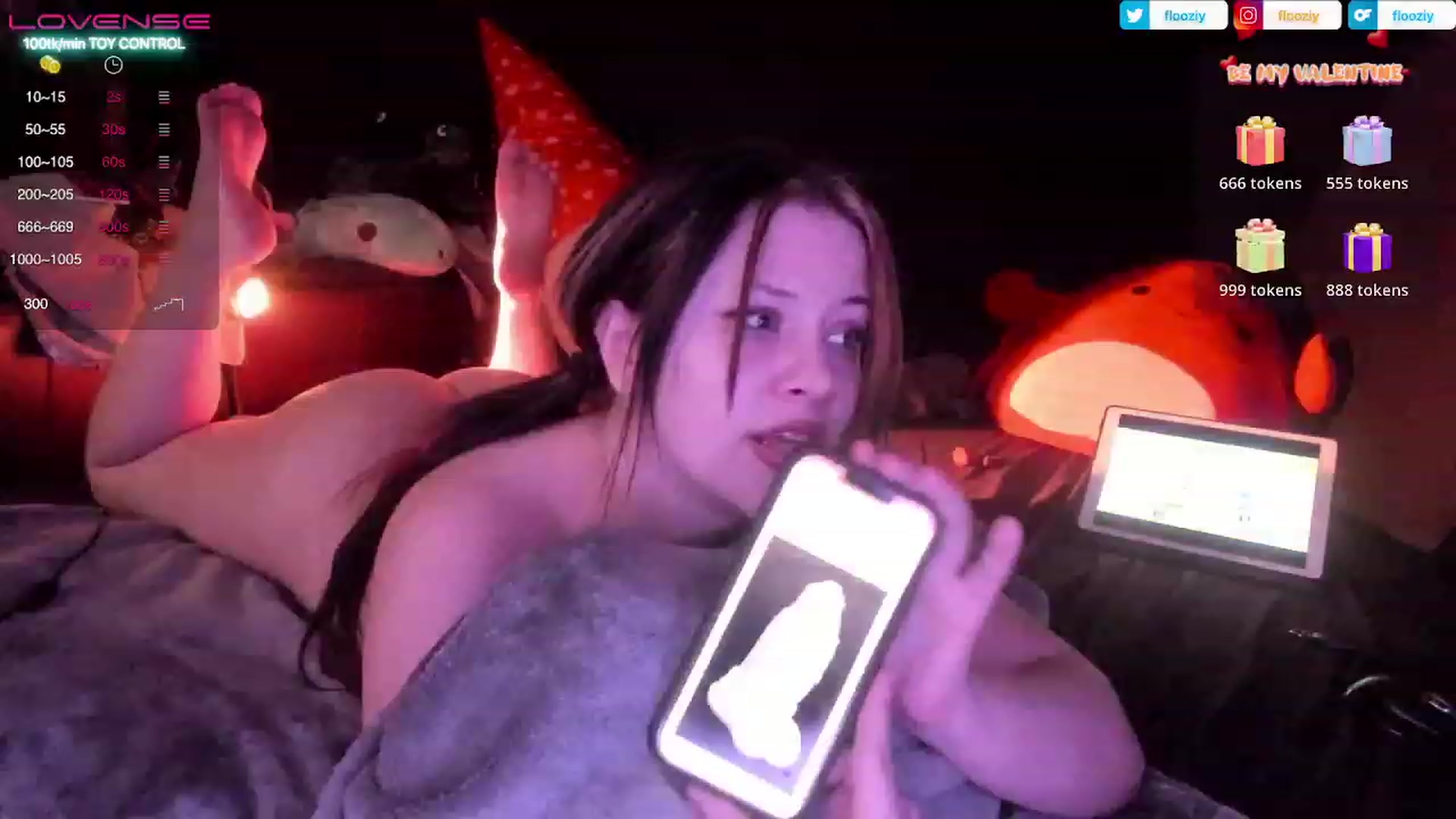 Gallery image thumbnail from flooziy's myfreecams stream on, 02/14/2023, 08:08 image 11 of 20