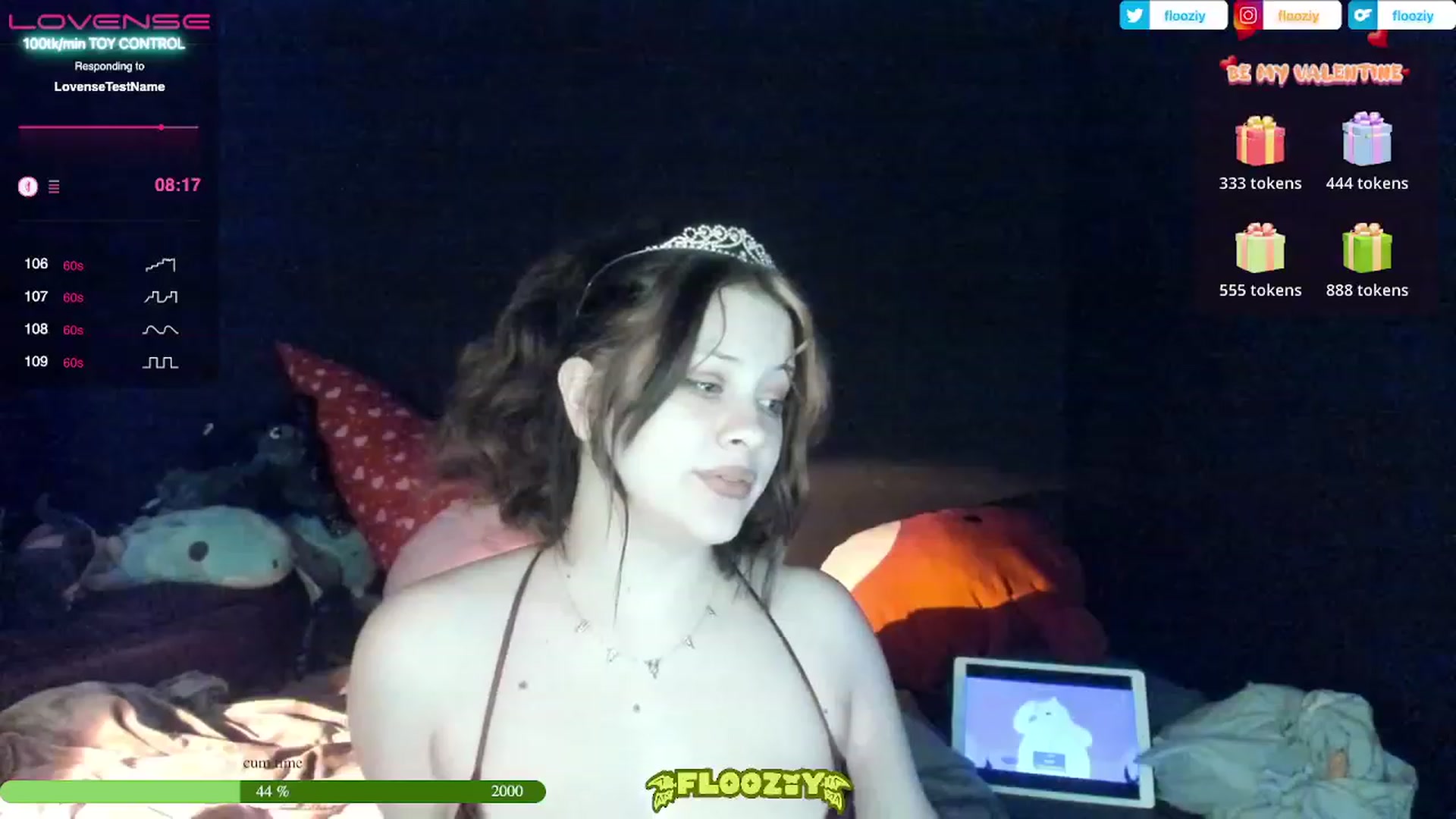Gallery image thumbnail from flooziy's myfreecams stream on, 02/15/2023, 05:43 image 3 of 20