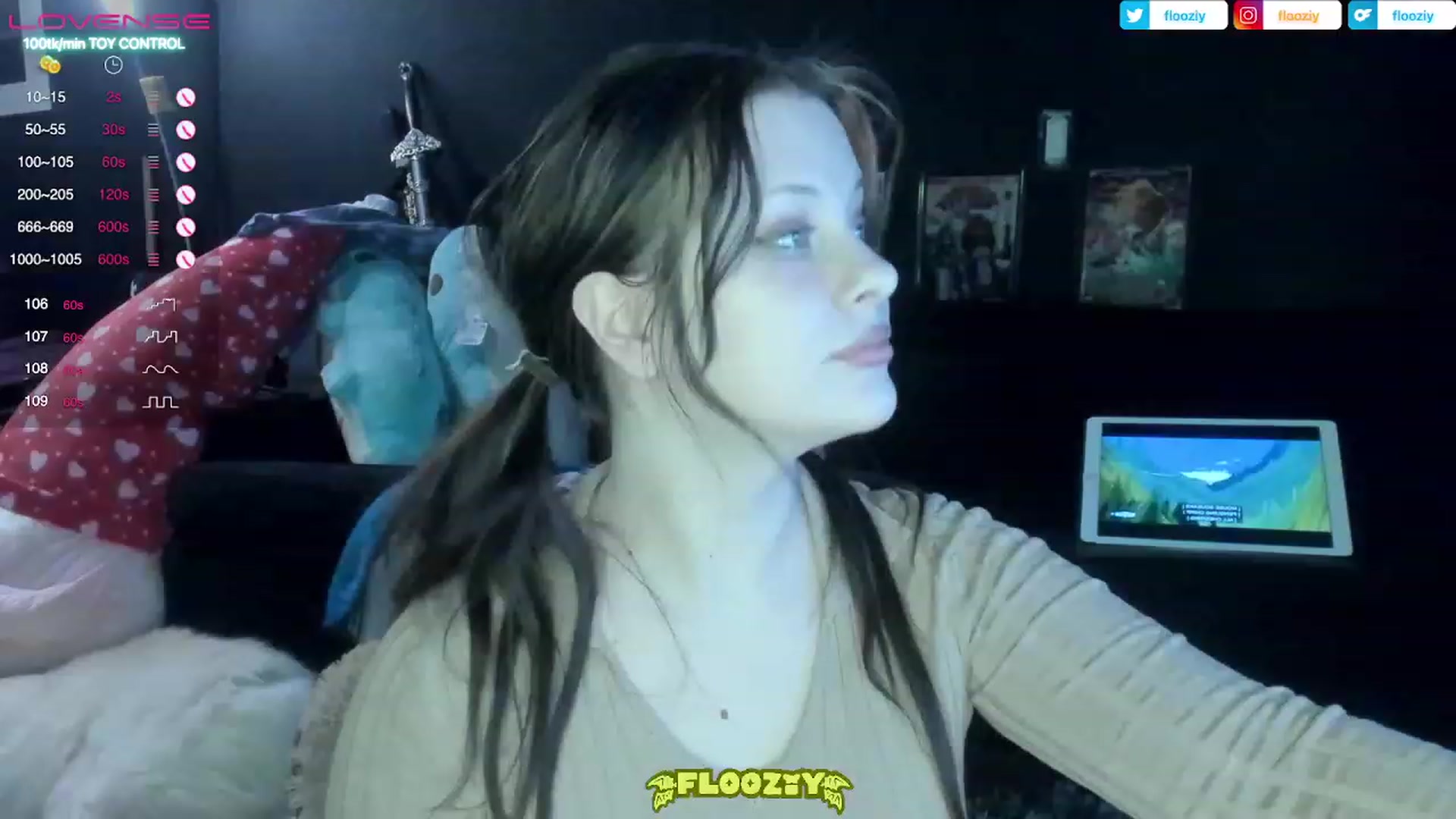 Gallery image thumbnail from flooziy's myfreecams stream on, 02/28/2023, 08:58 image 4 of 20