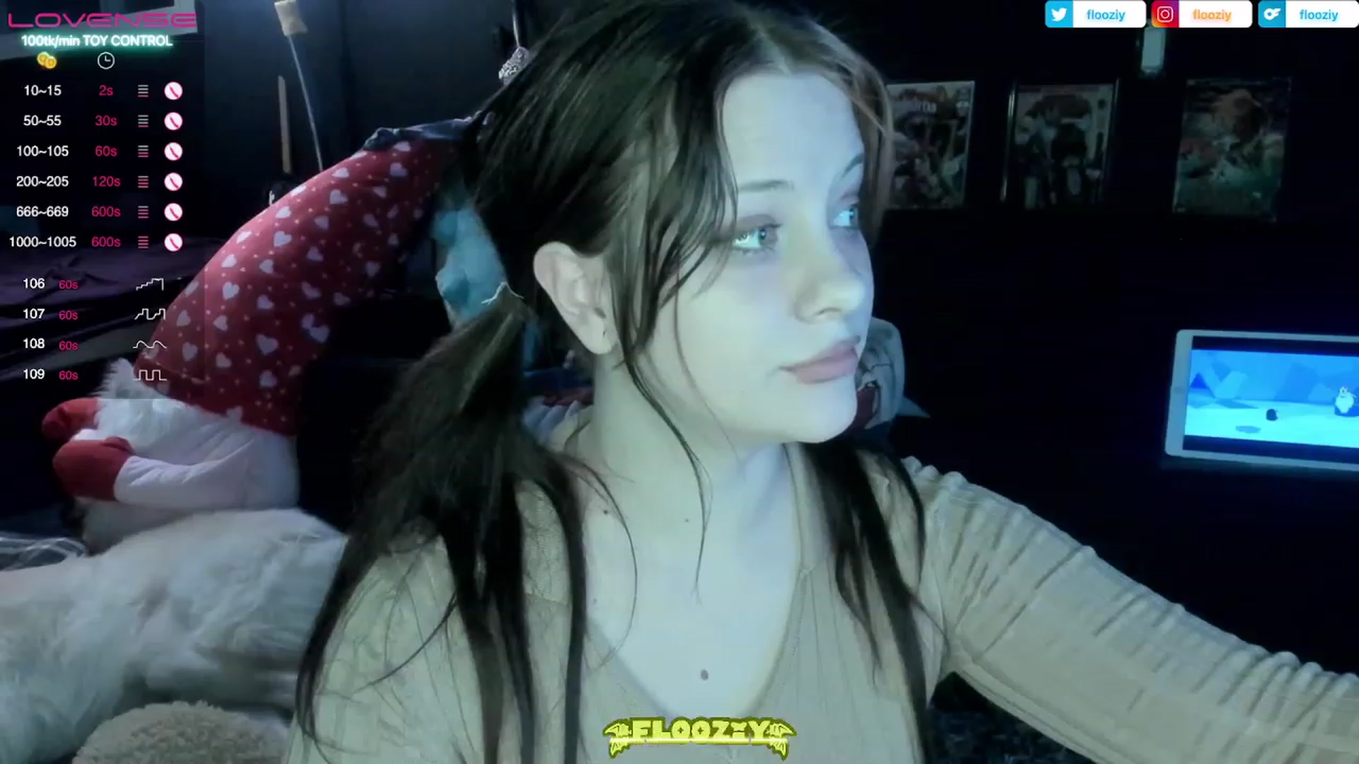 Gallery image thumbnail from flooziy's myfreecams stream on, 02/28/2023, 08:58 image 12 of 20