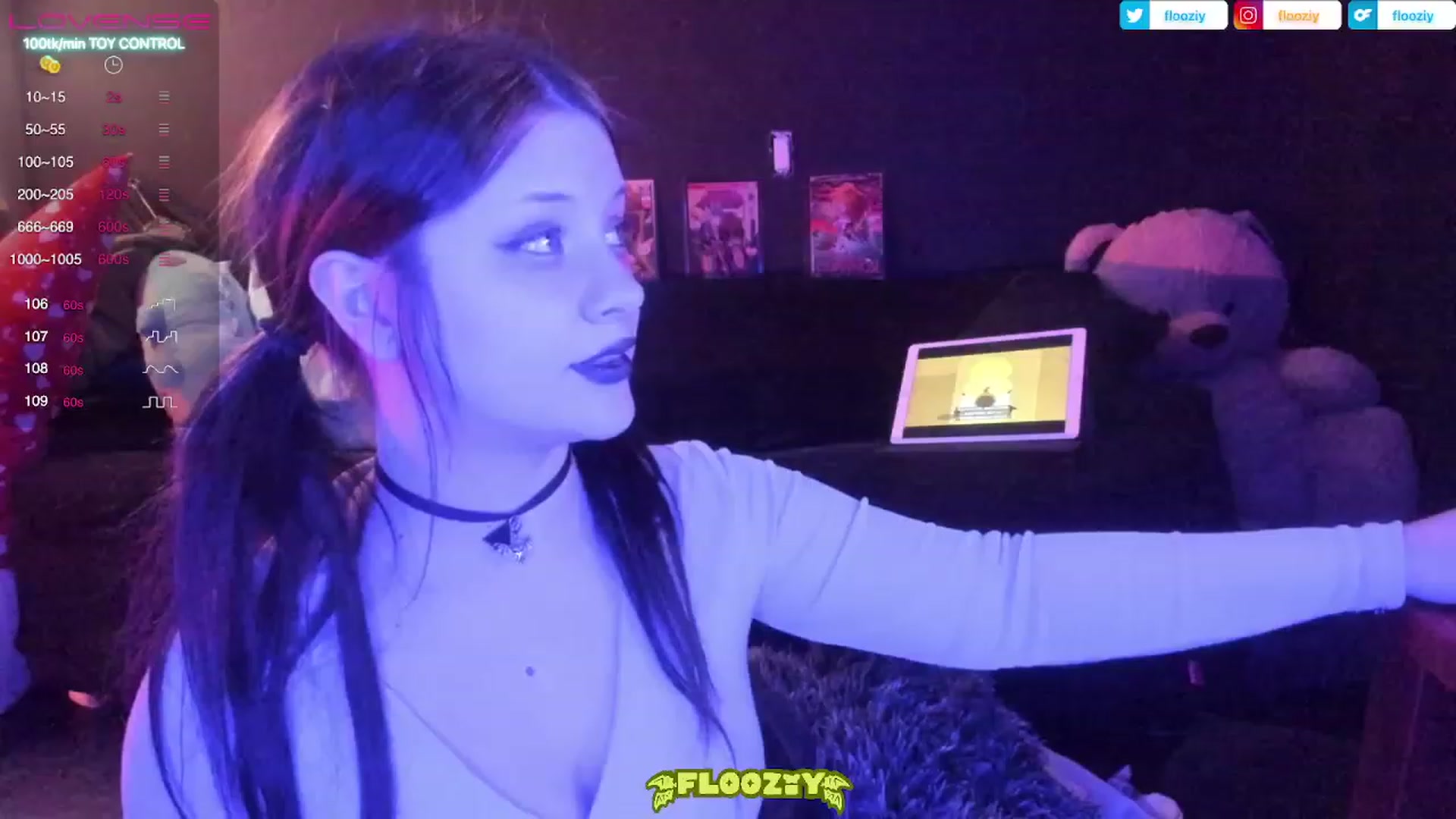 Gallery image thumbnail from flooziy's myfreecams stream on, 03/01/2023, 06:22 image 14 of 20