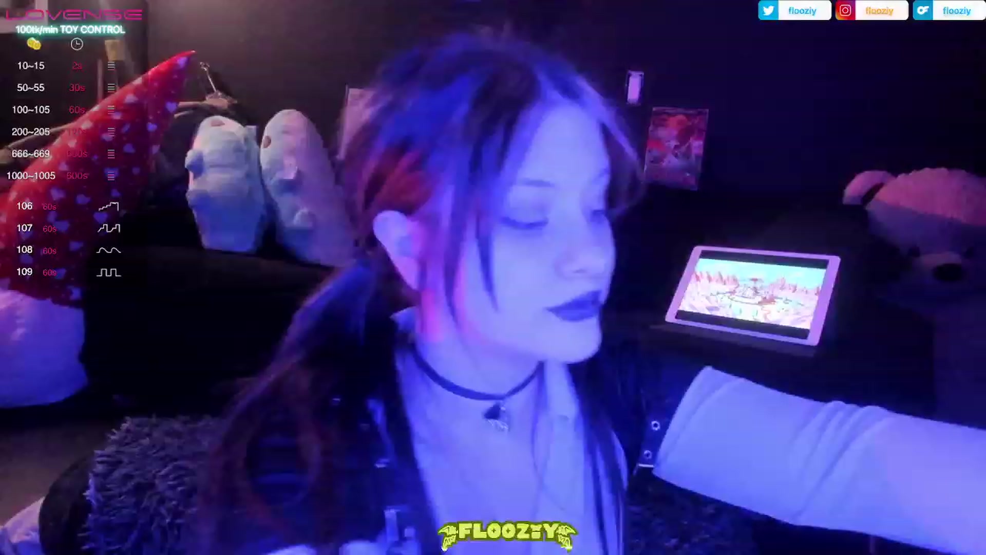 Gallery image thumbnail from flooziy's myfreecams stream on, 03/01/2023, 06:22 image 1 of 20