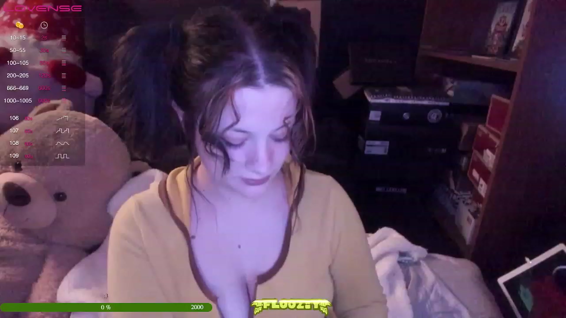 Gallery image thumbnail from flooziy's myfreecams stream on, 03/09/2023, 09:42 image 7 of 20