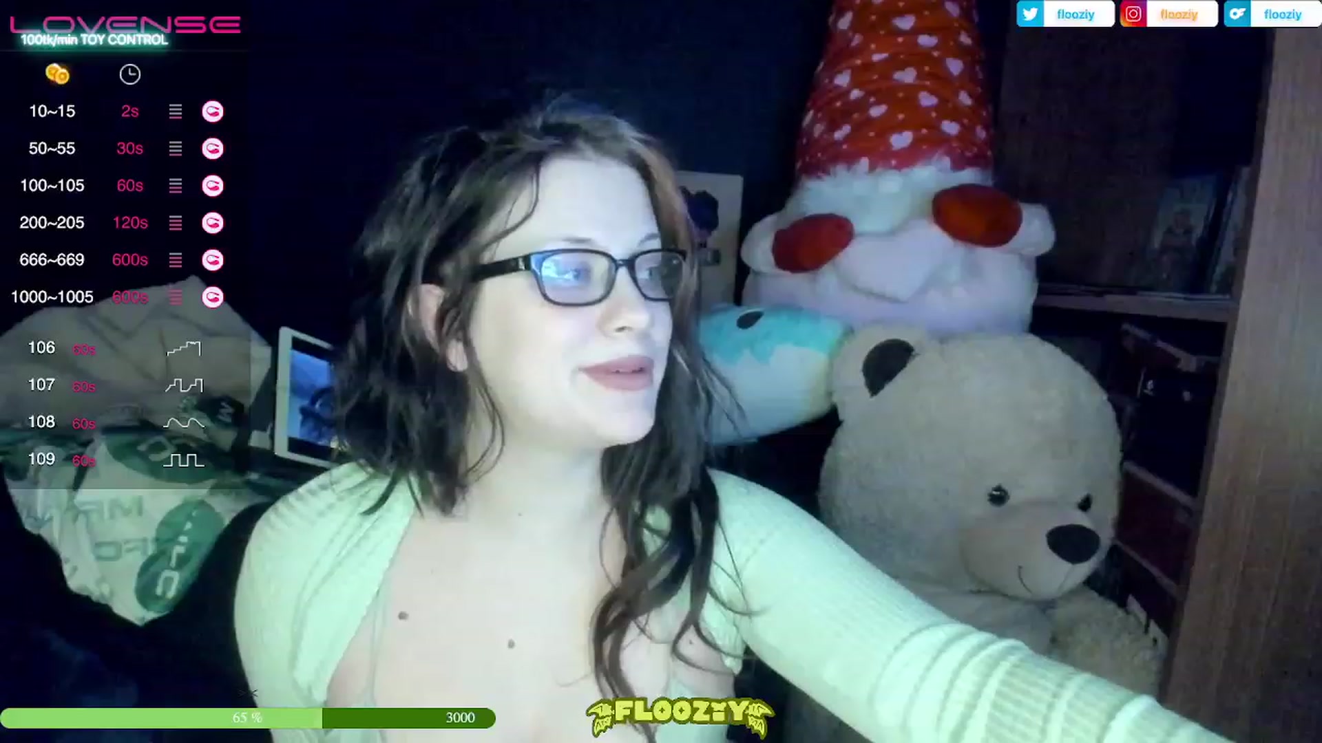 Gallery image thumbnail from flooziy's myfreecams stream on, 03/12/2023, 08:10 image 11 of 20