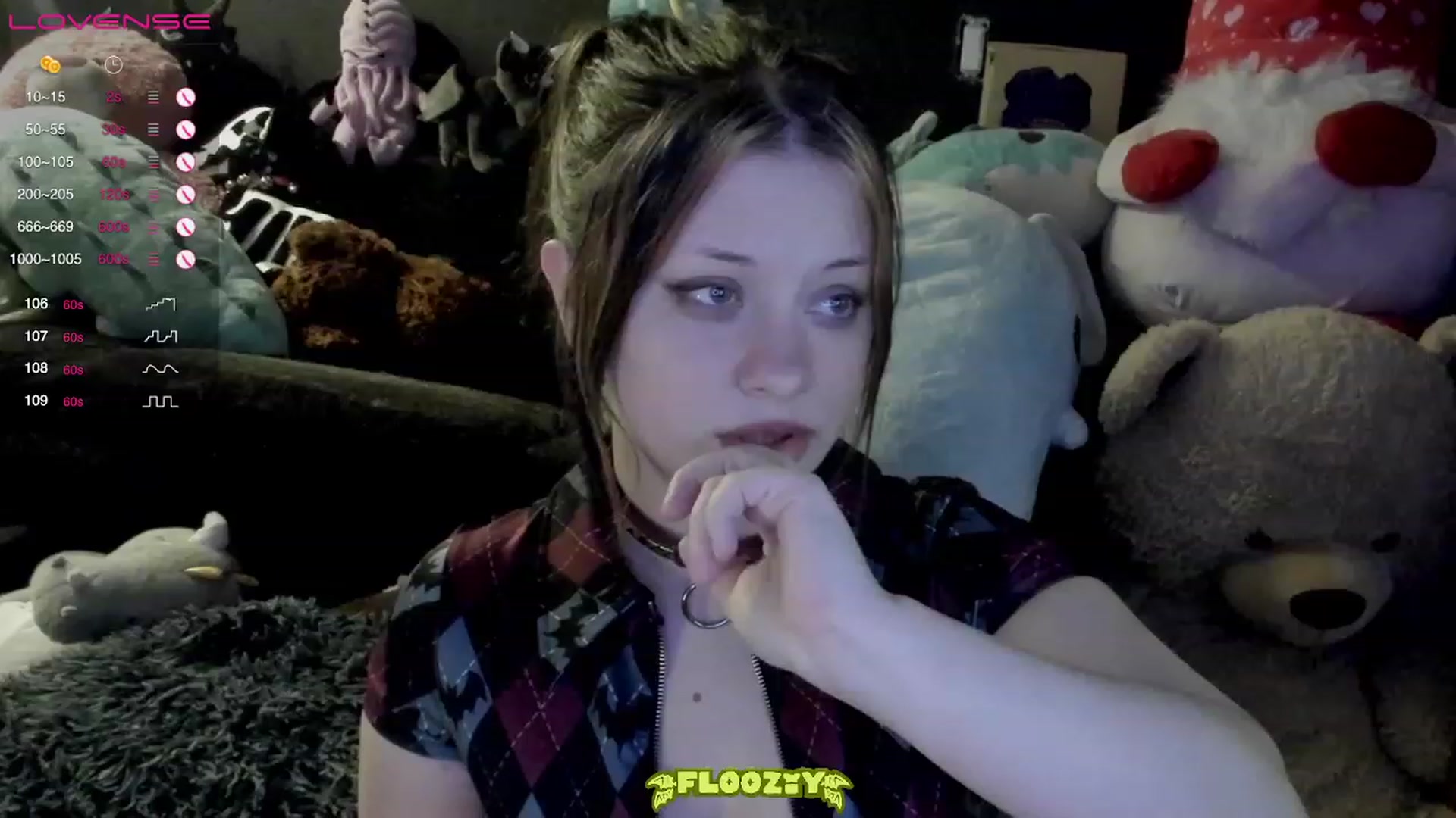 Gallery image thumbnail from flooziy's myfreecams stream on, 03/16/2023, 04:23 image 10 of 20