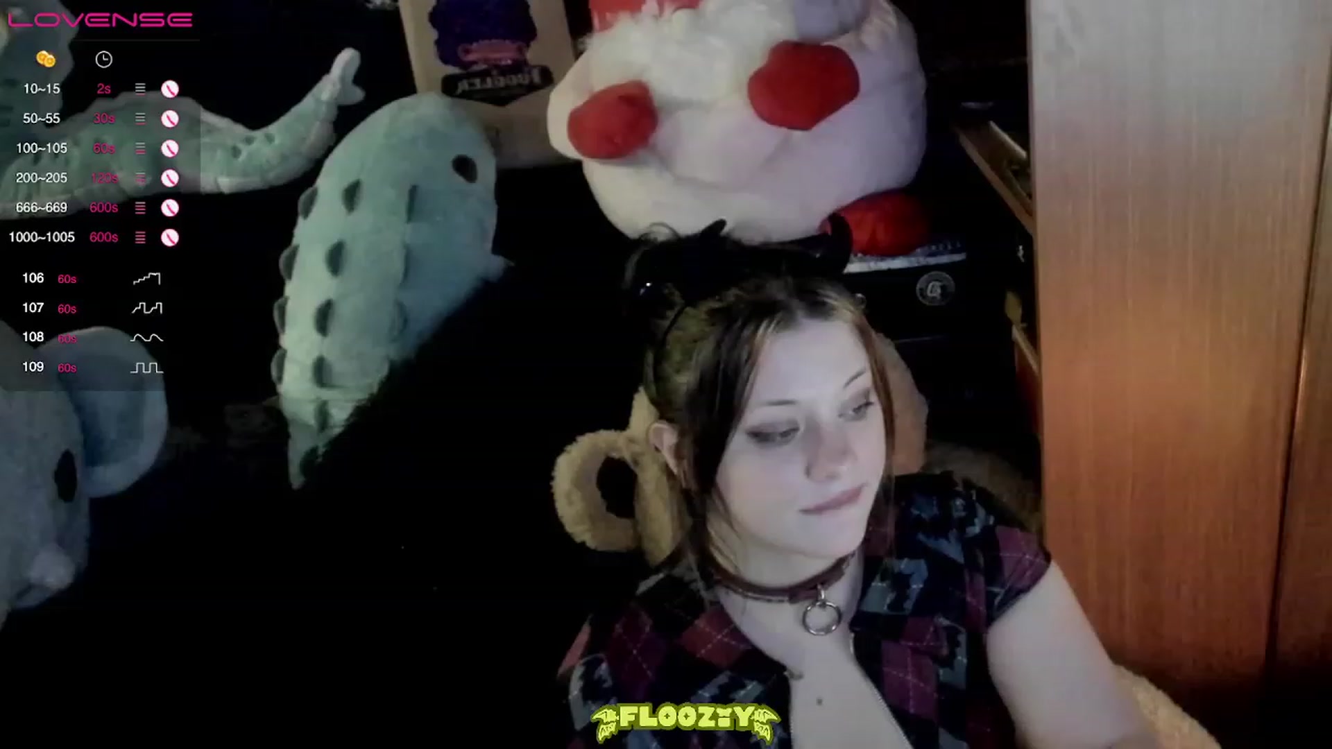 Gallery image thumbnail from flooziy's myfreecams stream on, 03/16/2023, 05:32 image 17 of 20
