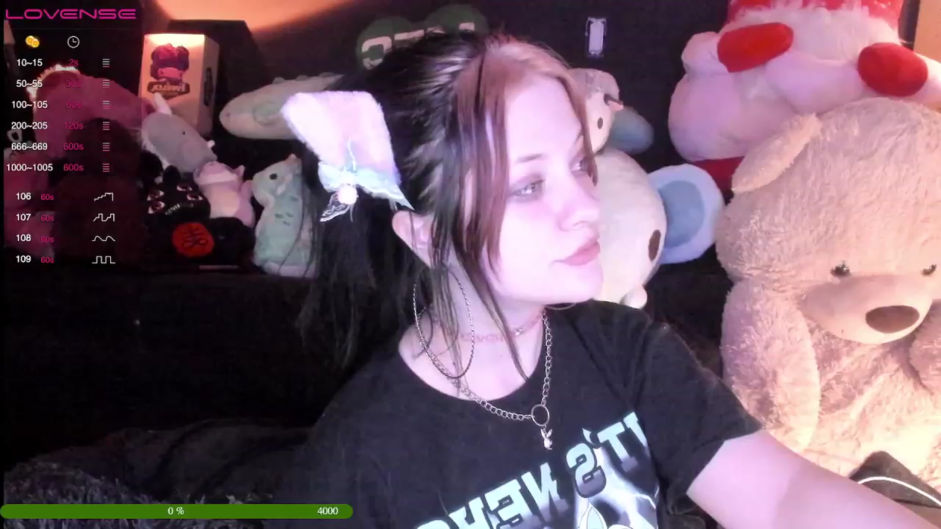 Gallery image thumbnail from flooziy's myfreecams stream on, 03/21/2023, 08:06 image 8 of 20