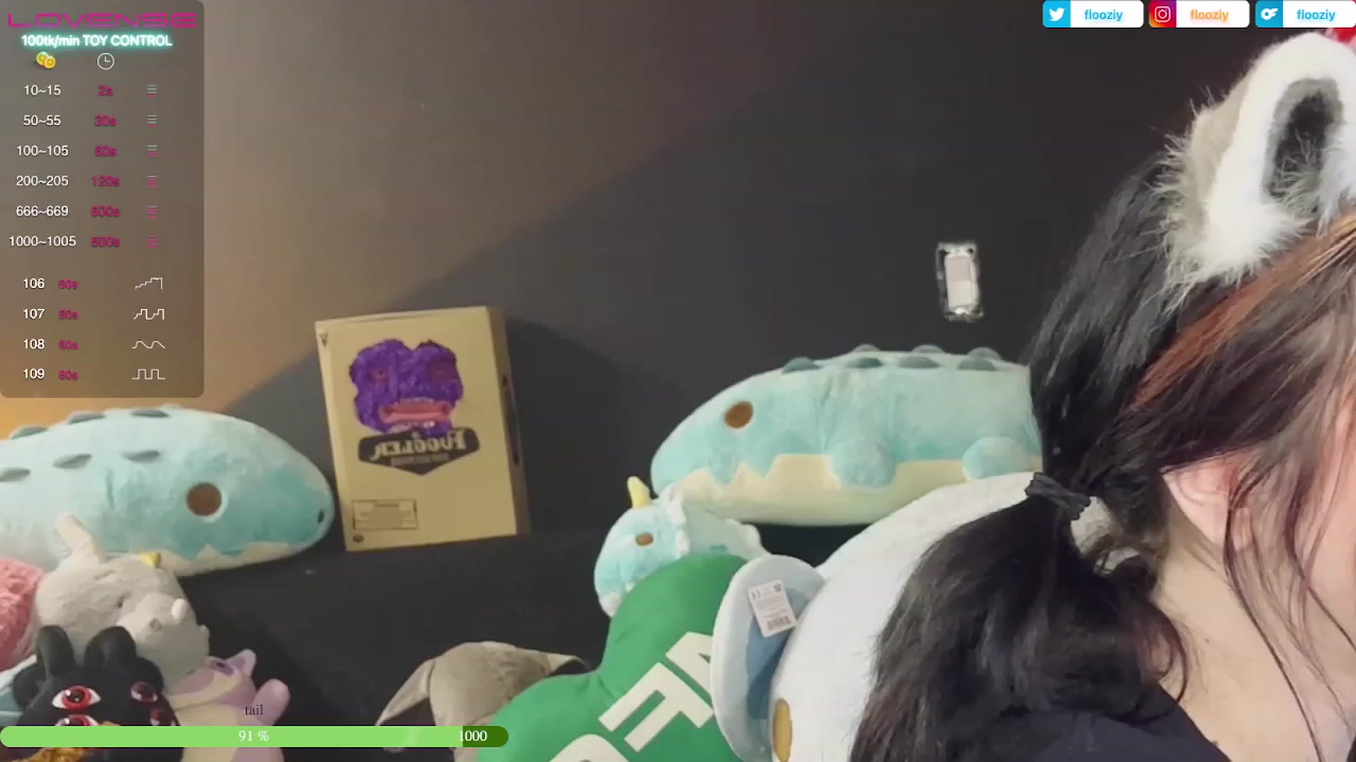 Gallery image thumbnail from flooziy's myfreecams stream on, 03/24/2023, 10:19 image 18 of 20